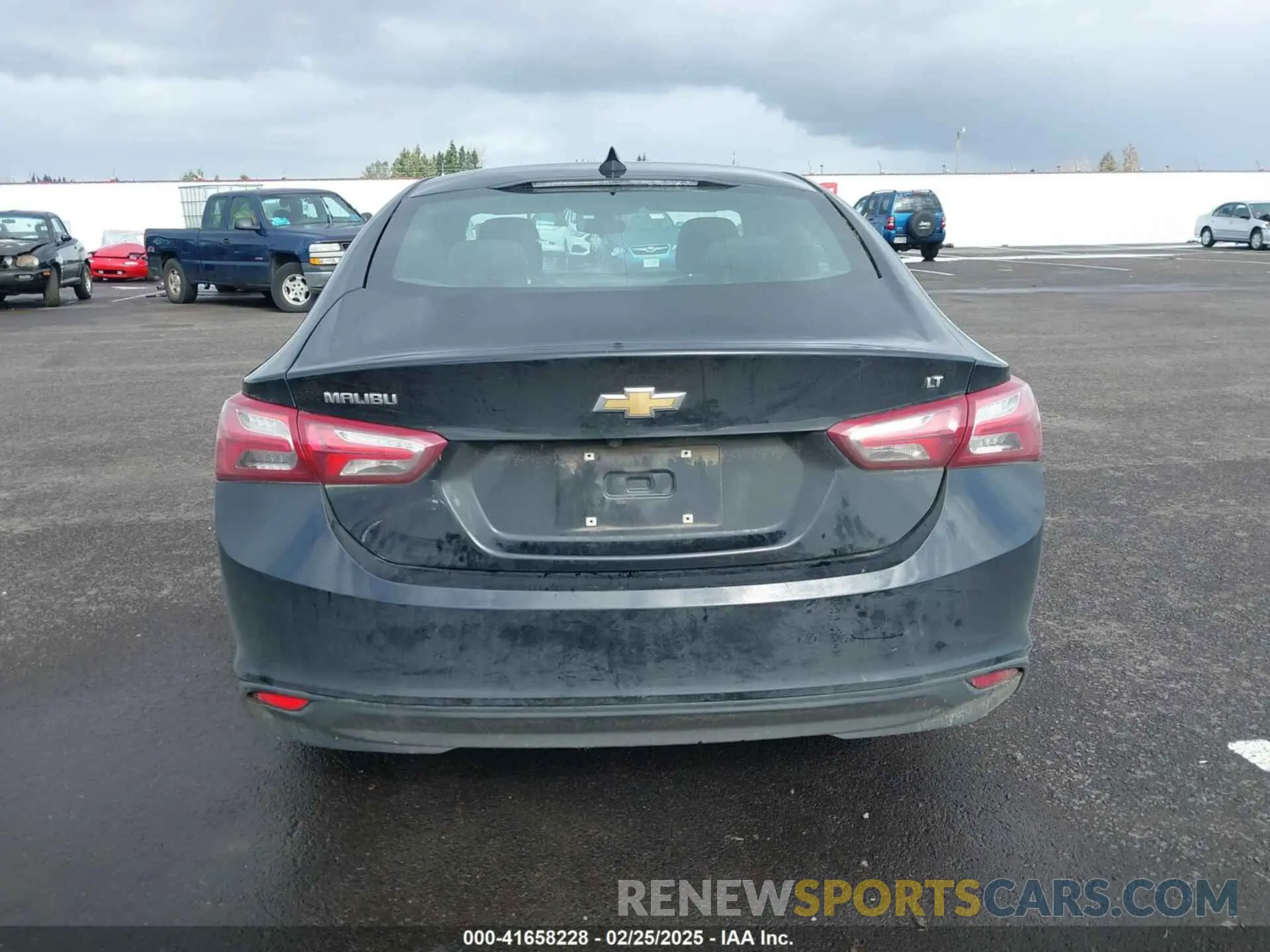 17 Photograph of a damaged car 1G1ZD5ST3LF034993 CHEVROLET MALIBU 2020