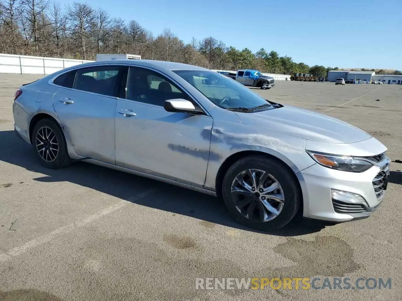 4 Photograph of a damaged car 1G1ZD5ST3LF035643 CHEVROLET MALIBU 2020