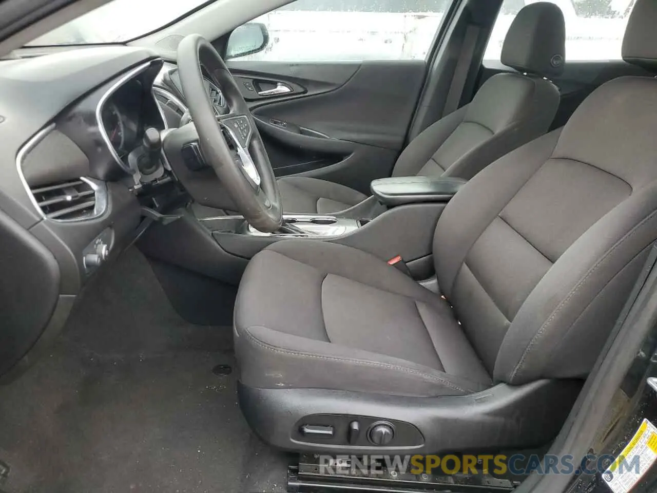 7 Photograph of a damaged car 1G1ZD5ST3LF038848 CHEVROLET MALIBU 2020