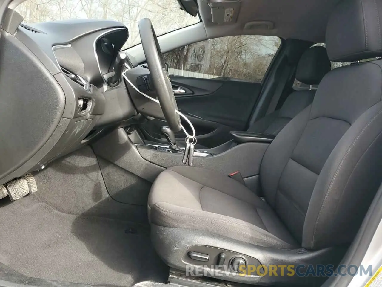 7 Photograph of a damaged car 1G1ZD5ST3LF039157 CHEVROLET MALIBU 2020