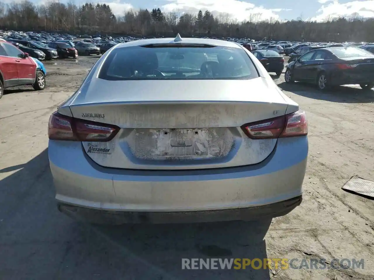 6 Photograph of a damaged car 1G1ZD5ST3LF042219 CHEVROLET MALIBU 2020