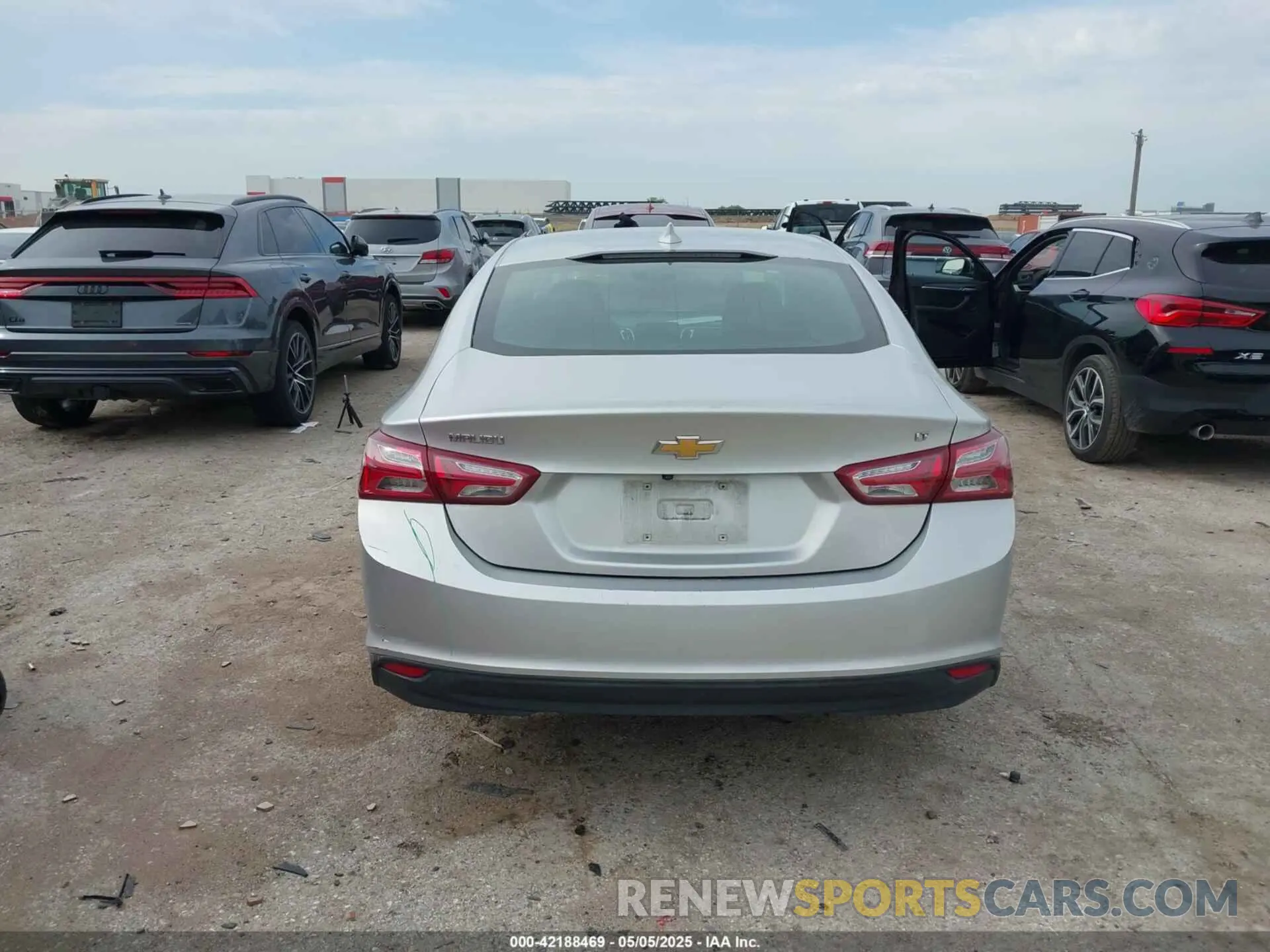 16 Photograph of a damaged car 1G1ZD5ST3LF052412 CHEVROLET MALIBU 2020