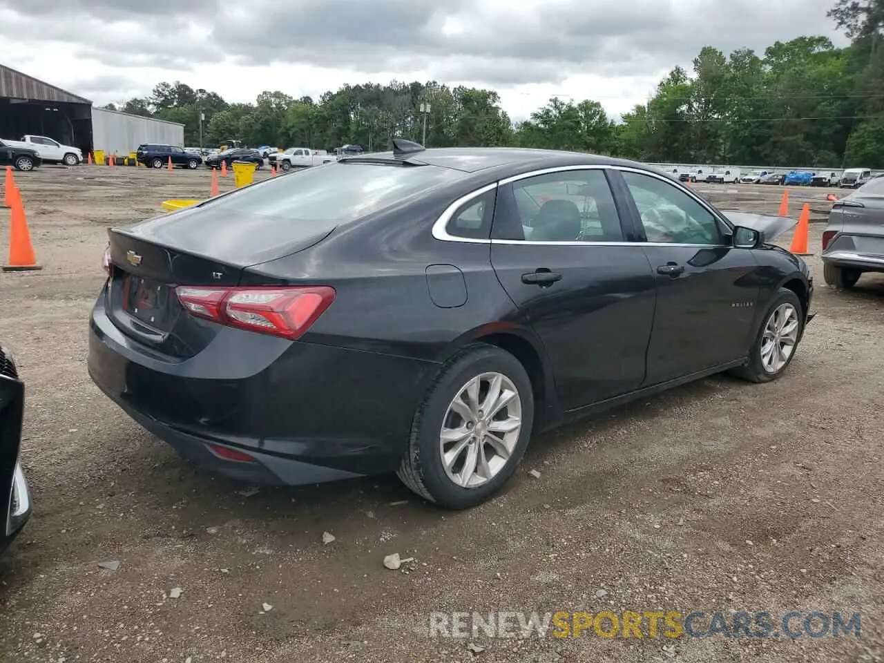 3 Photograph of a damaged car 1G1ZD5ST3LF055486 CHEVROLET MALIBU 2020