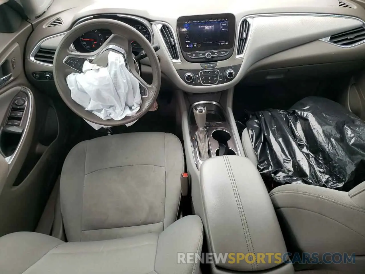 8 Photograph of a damaged car 1G1ZD5ST3LF062681 CHEVROLET MALIBU 2020