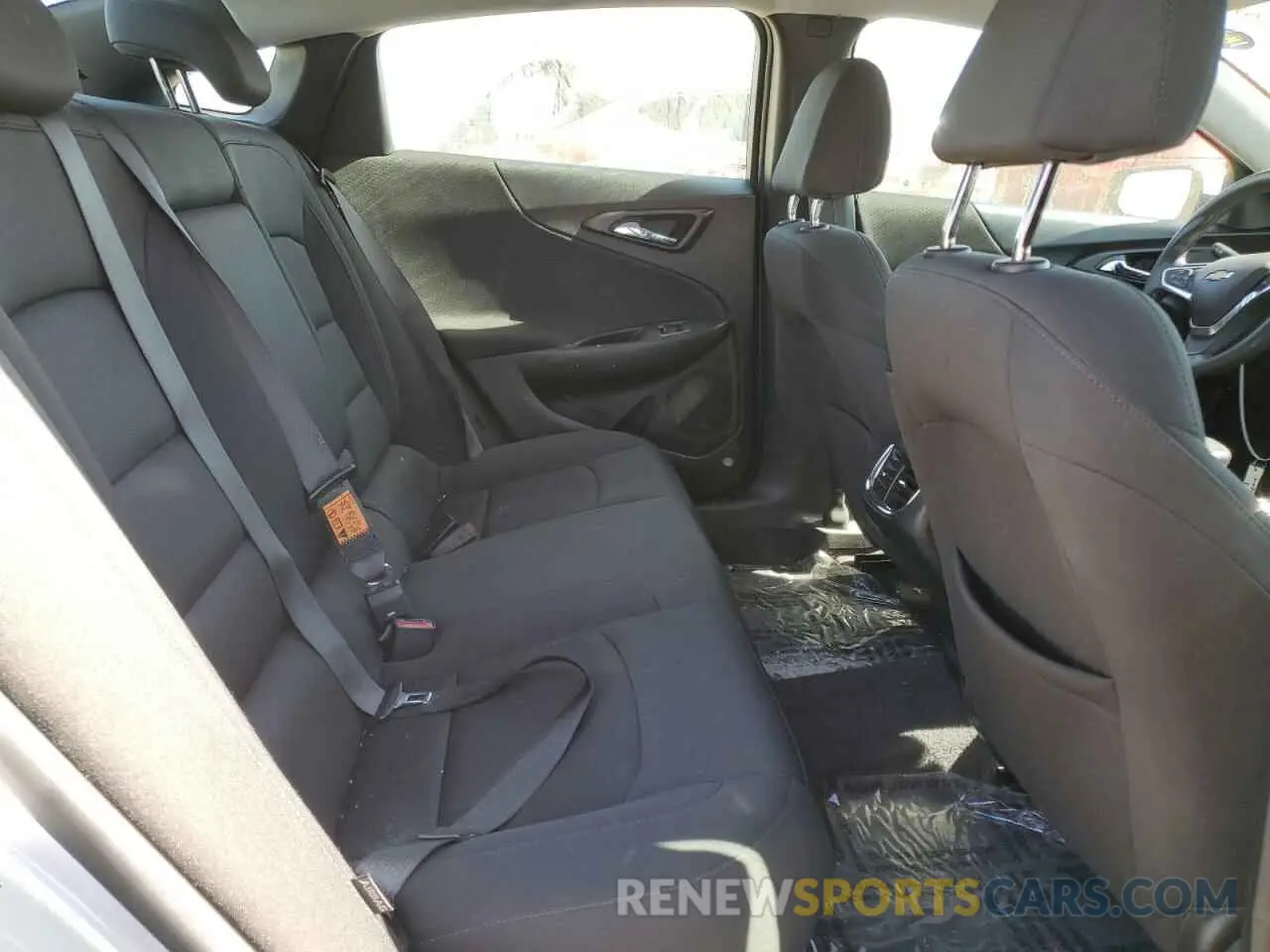 10 Photograph of a damaged car 1G1ZD5ST3LF066746 CHEVROLET MALIBU 2020