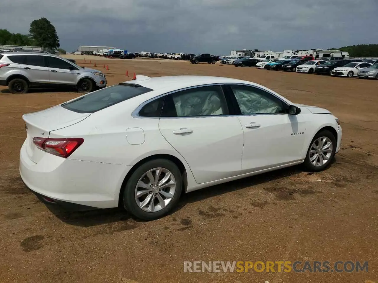 3 Photograph of a damaged car 1G1ZD5ST3LF070957 CHEVROLET MALIBU 2020