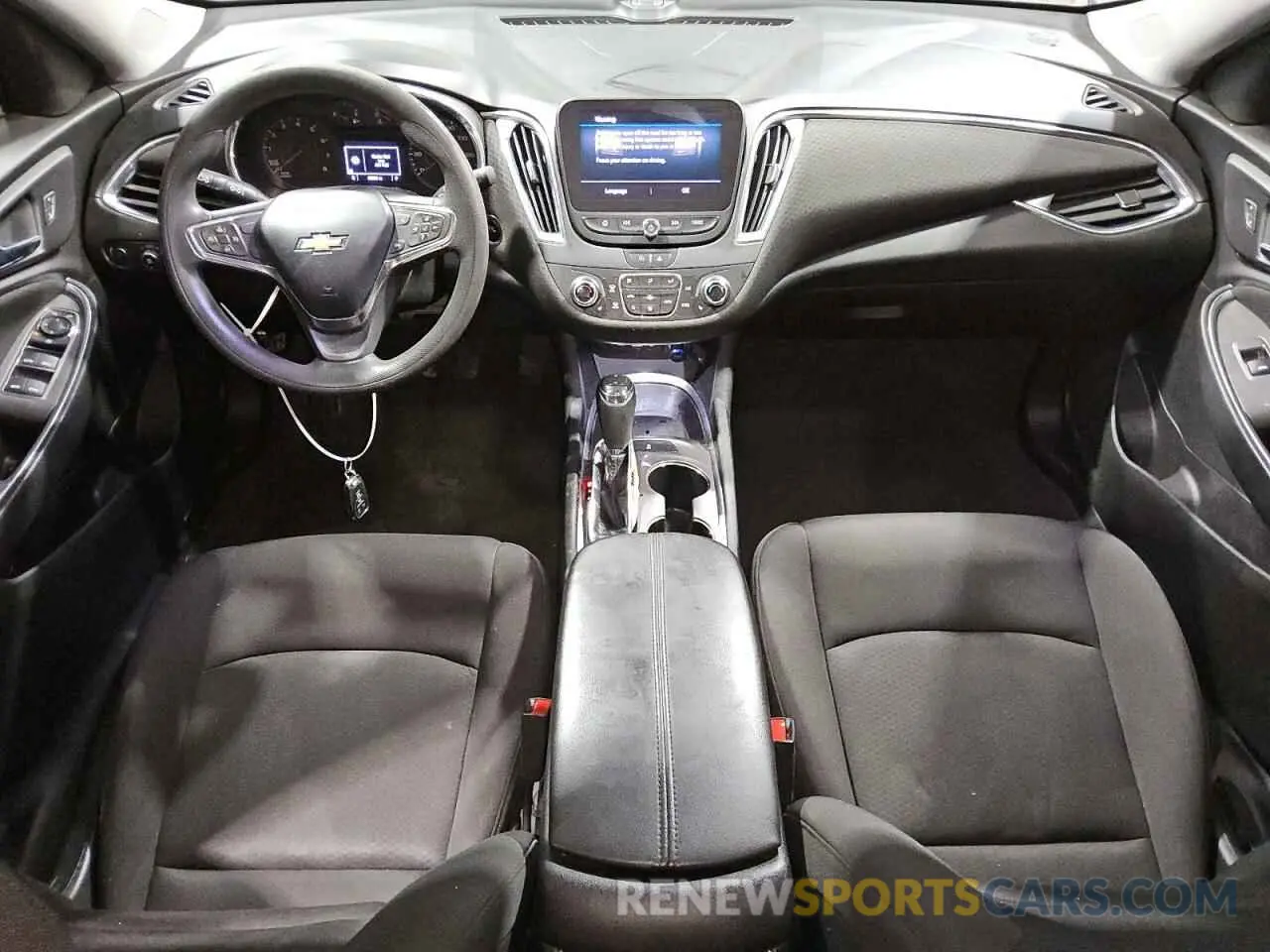 8 Photograph of a damaged car 1G1ZD5ST3LF073146 CHEVROLET MALIBU 2020