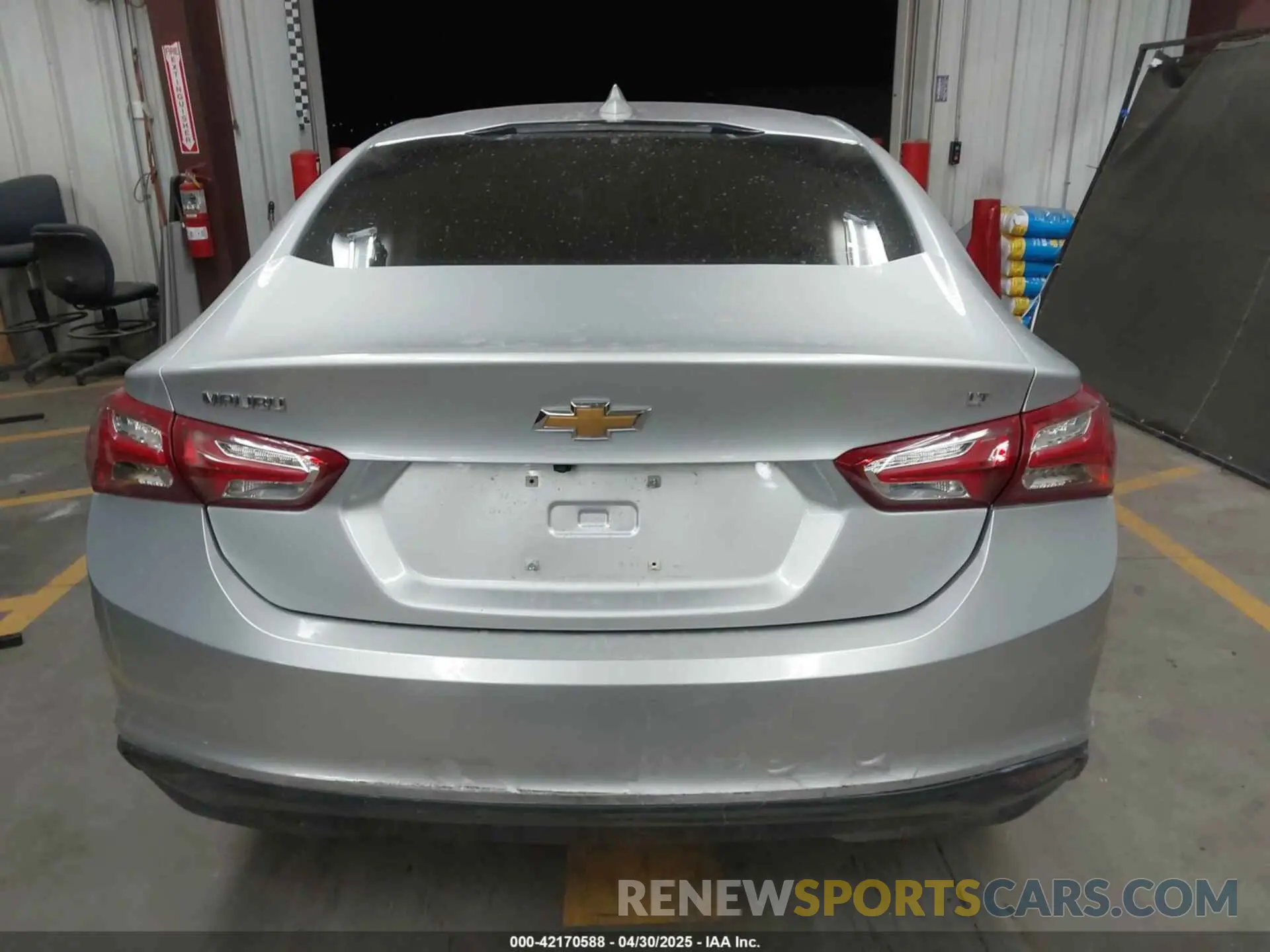 16 Photograph of a damaged car 1G1ZD5ST3LF103066 CHEVROLET MALIBU 2020