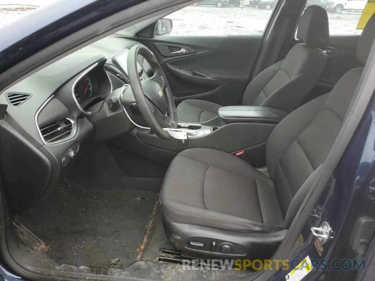 7 Photograph of a damaged car 1G1ZD5ST3LF128503 CHEVROLET MALIBU 2020