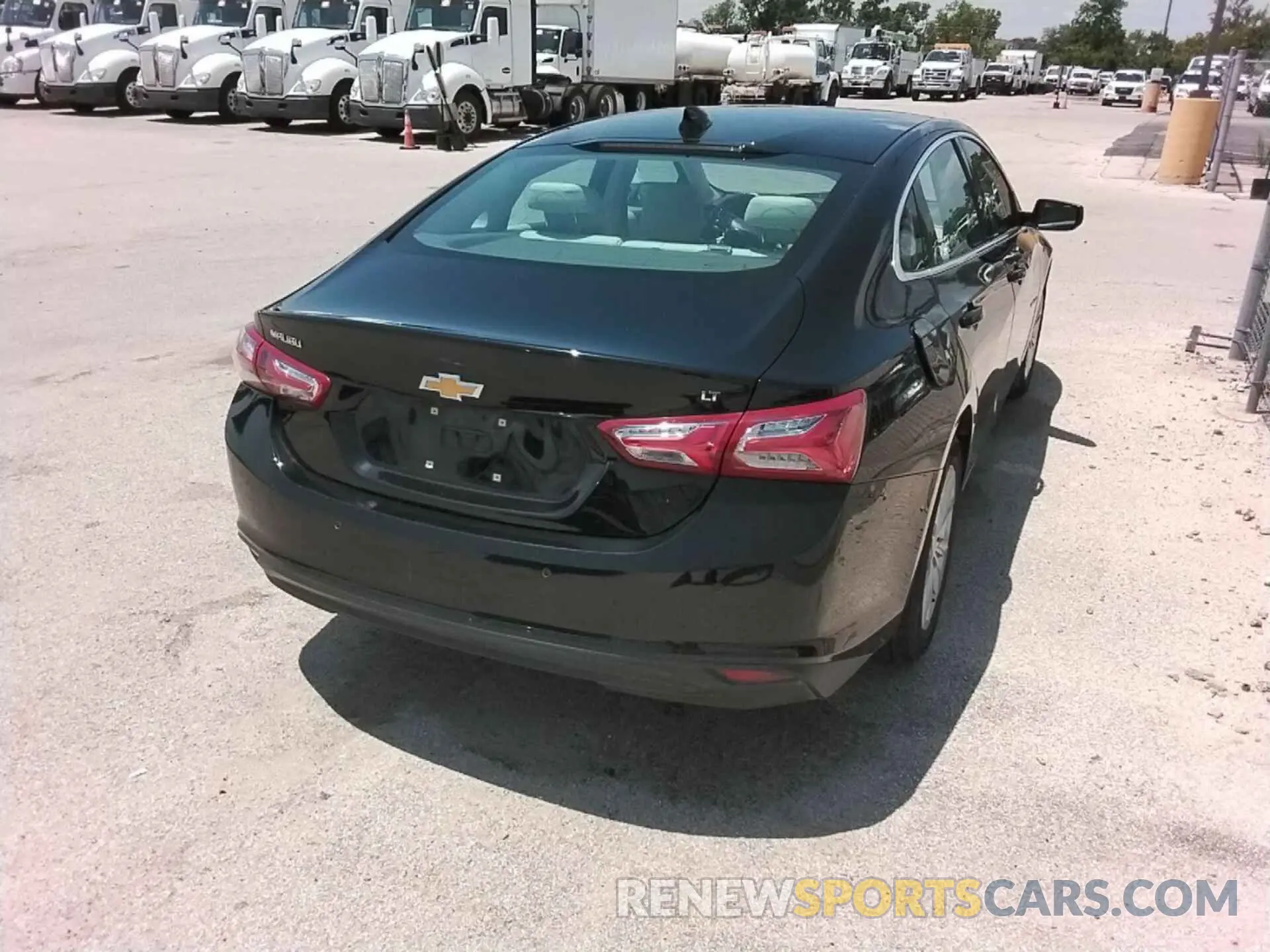 4 Photograph of a damaged car 1G1ZD5ST3LF145625 CHEVROLET MALIBU 2020