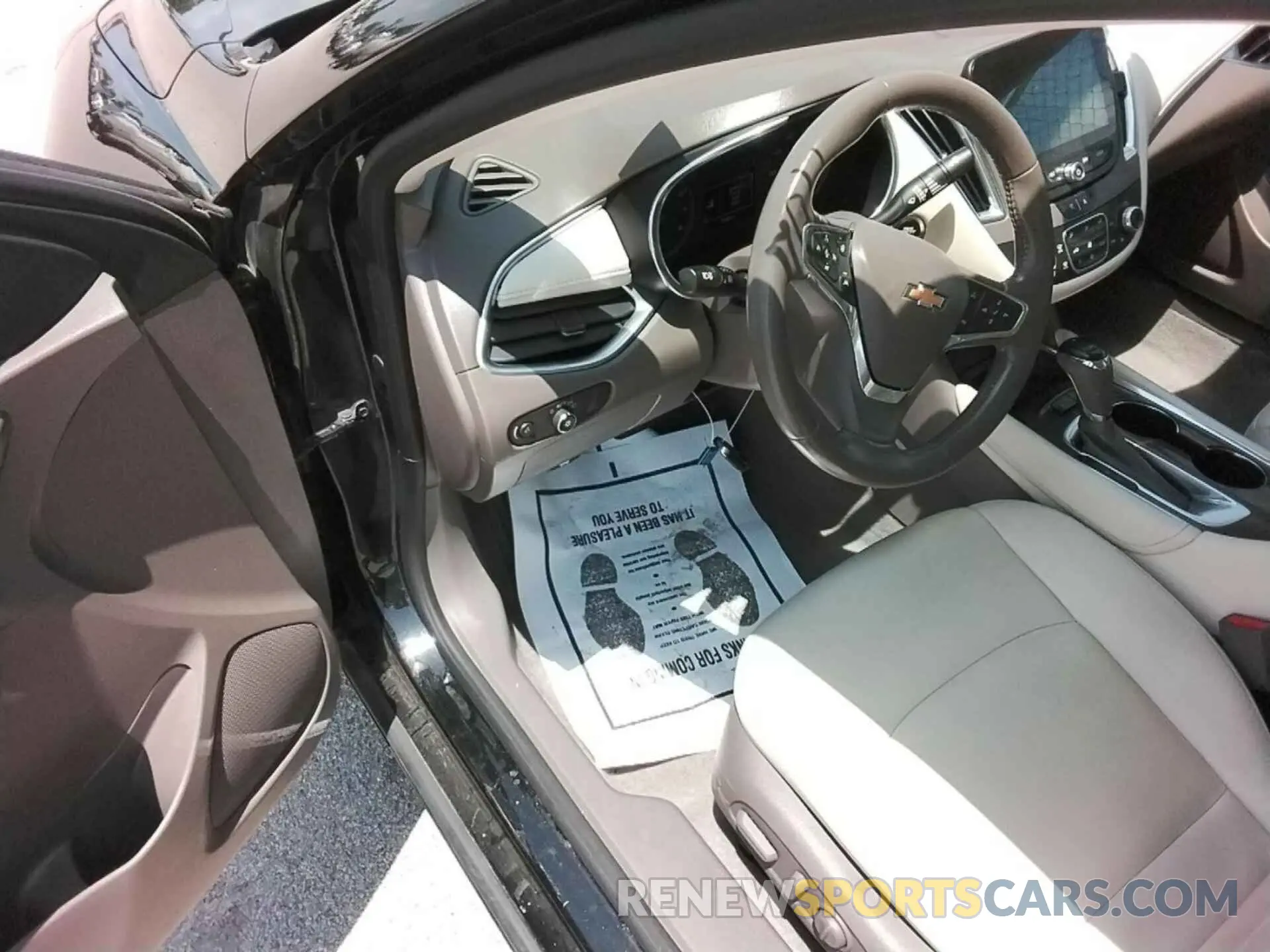 6 Photograph of a damaged car 1G1ZD5ST3LF145625 CHEVROLET MALIBU 2020