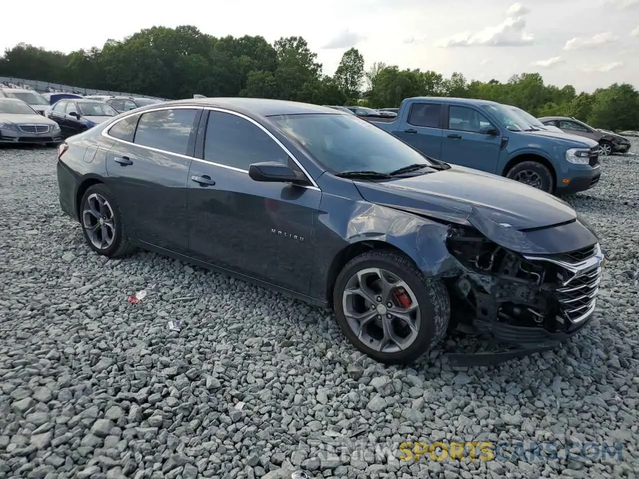 4 Photograph of a damaged car 1G1ZD5ST3LF145818 CHEVROLET MALIBU 2020