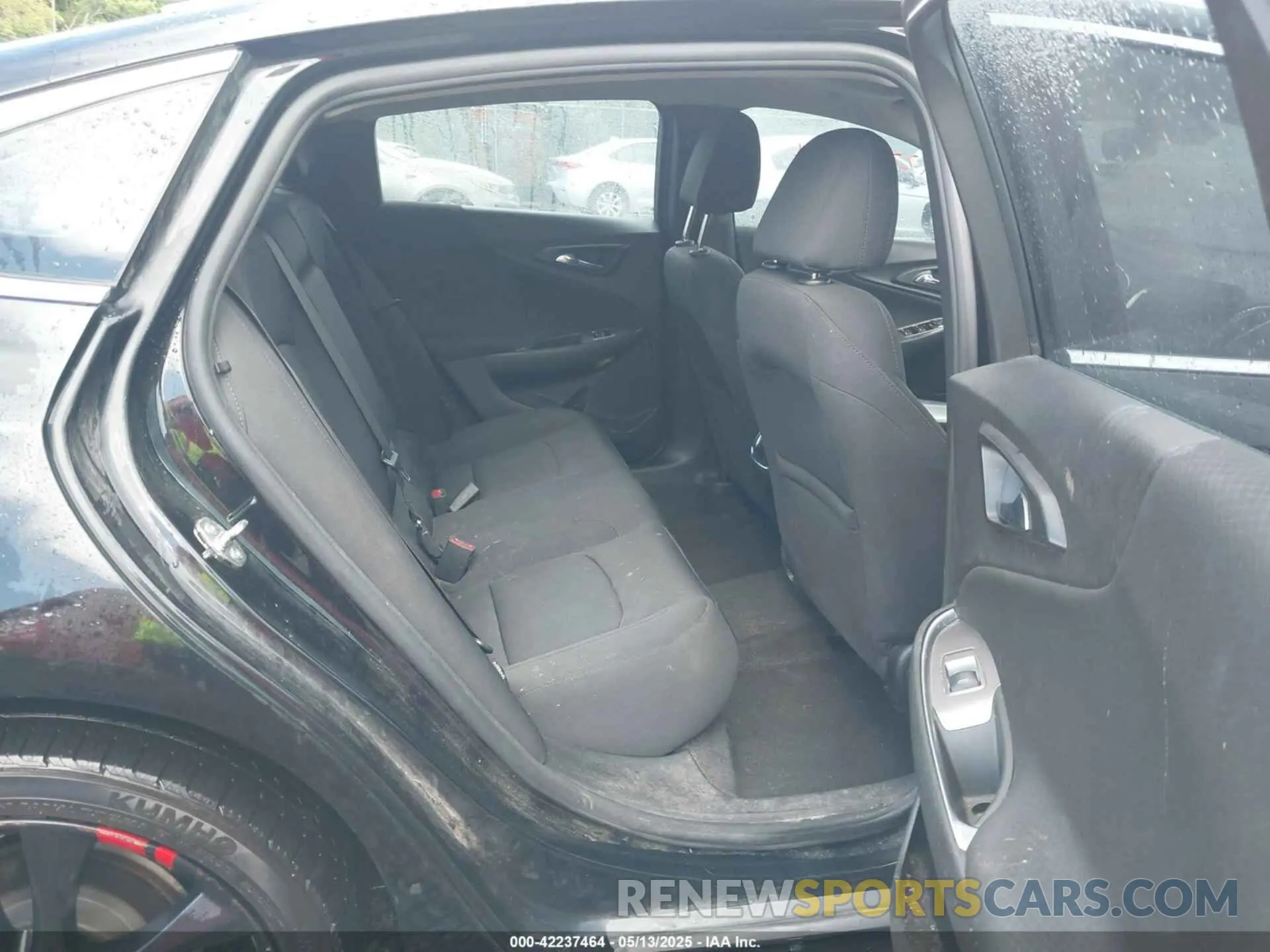 8 Photograph of a damaged car 1G1ZD5ST3LF157760 CHEVROLET MALIBU 2020