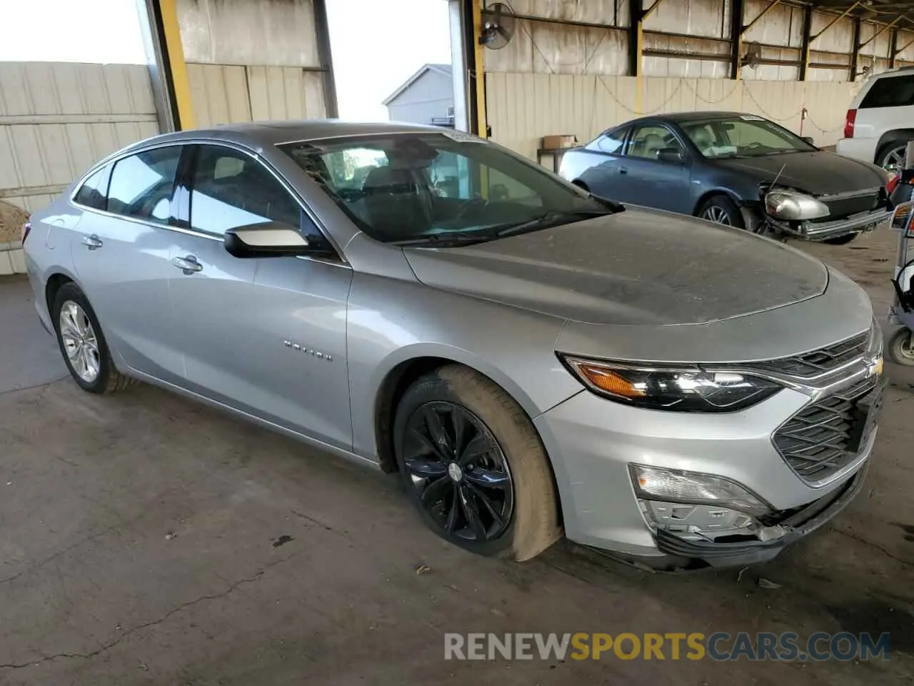 4 Photograph of a damaged car 1G1ZD5ST4LF004742 CHEVROLET MALIBU 2020