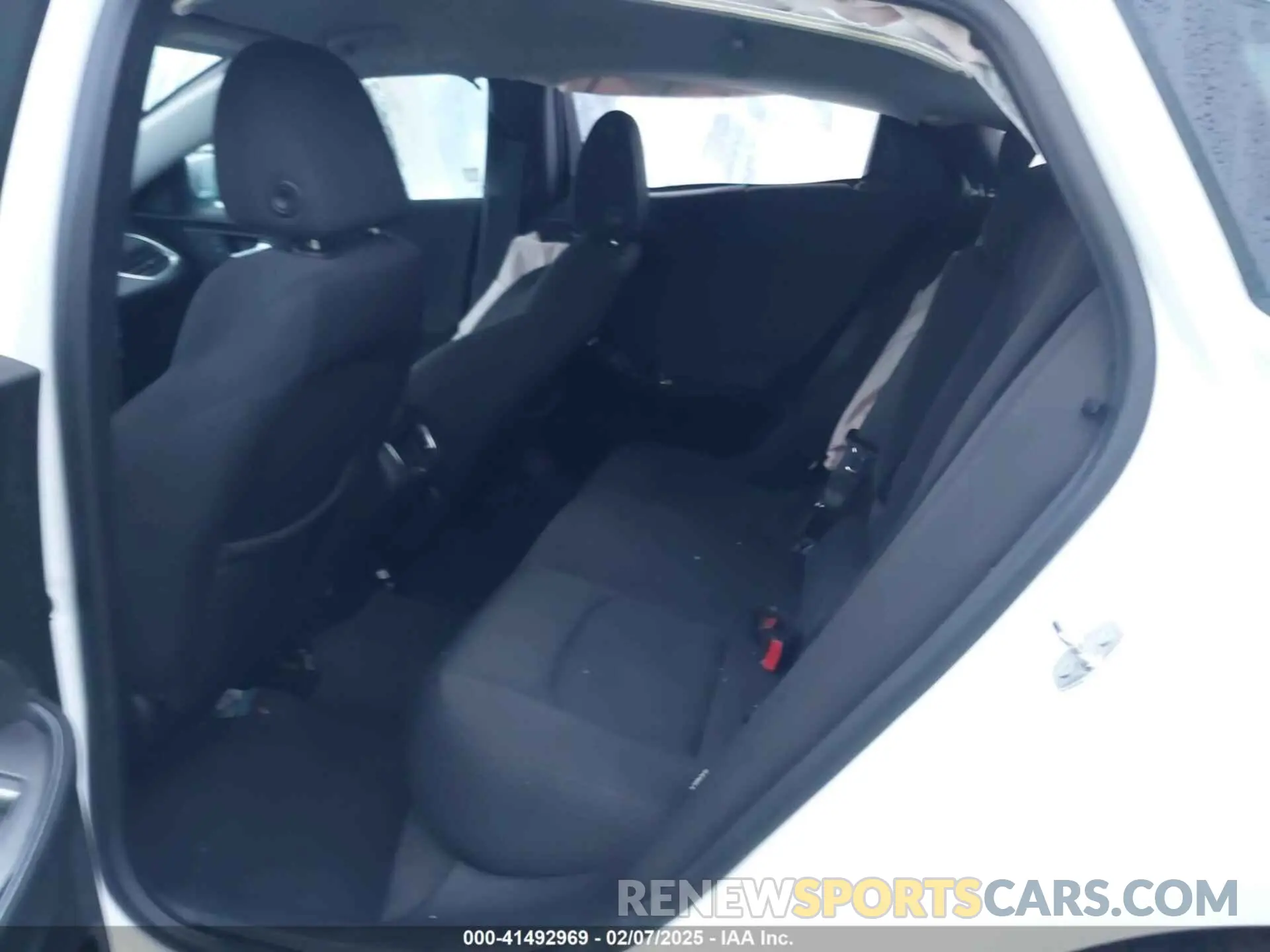 8 Photograph of a damaged car 1G1ZD5ST4LF017054 CHEVROLET MALIBU 2020