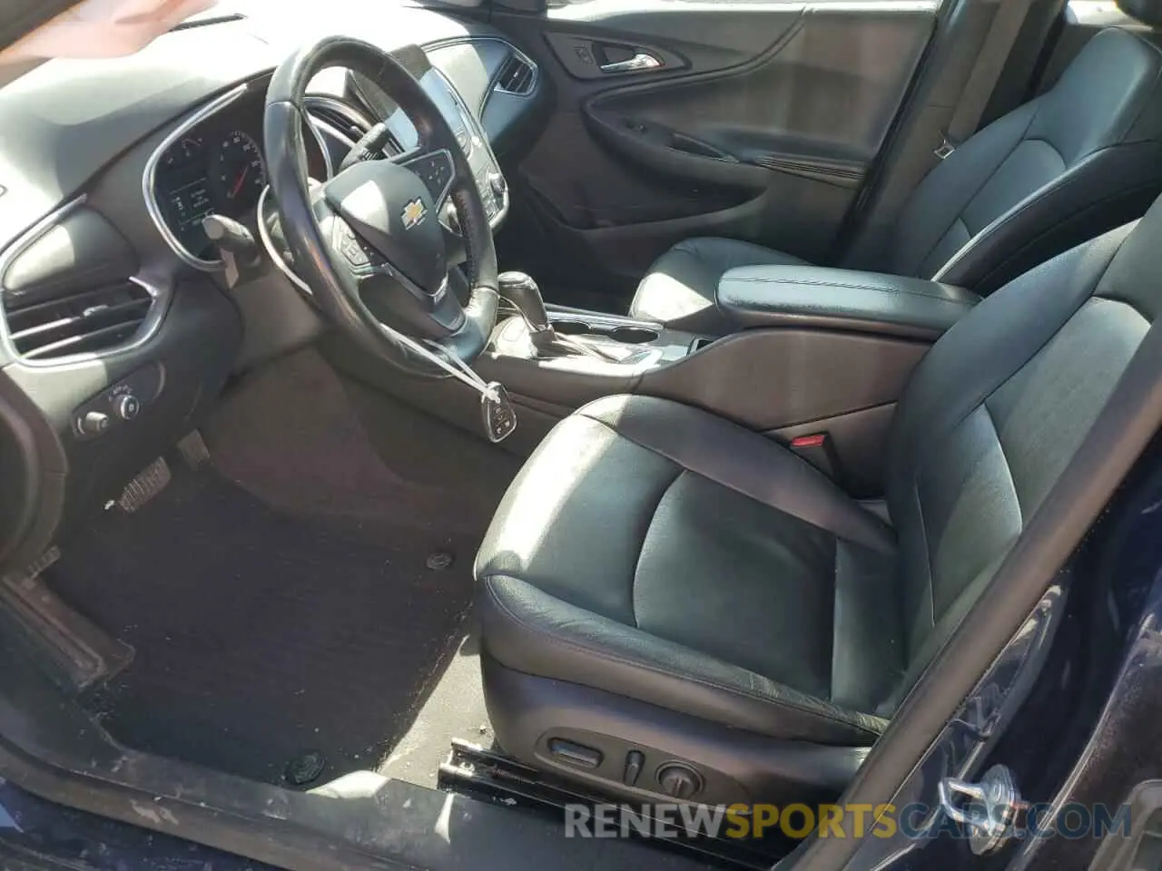 7 Photograph of a damaged car 1G1ZD5ST4LF018916 CHEVROLET MALIBU 2020