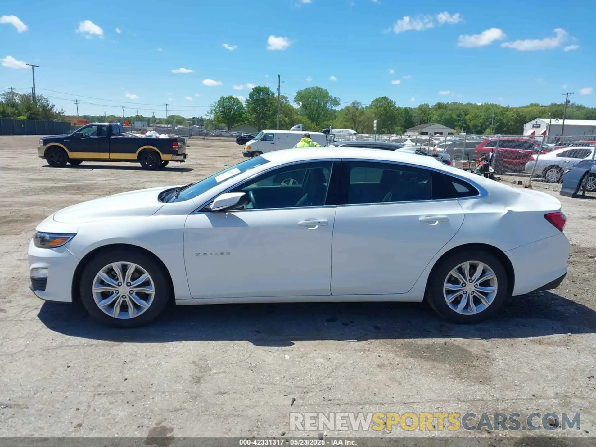 14 Photograph of a damaged car 1G1ZD5ST4LF037112 CHEVROLET MALIBU 2020