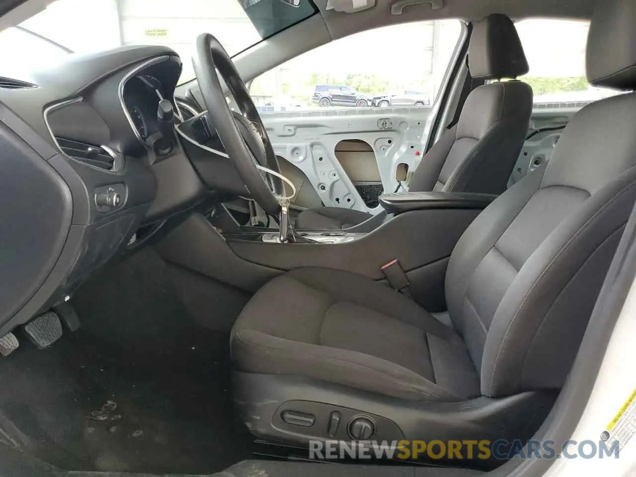 7 Photograph of a damaged car 1G1ZD5ST4LF049227 CHEVROLET MALIBU 2020