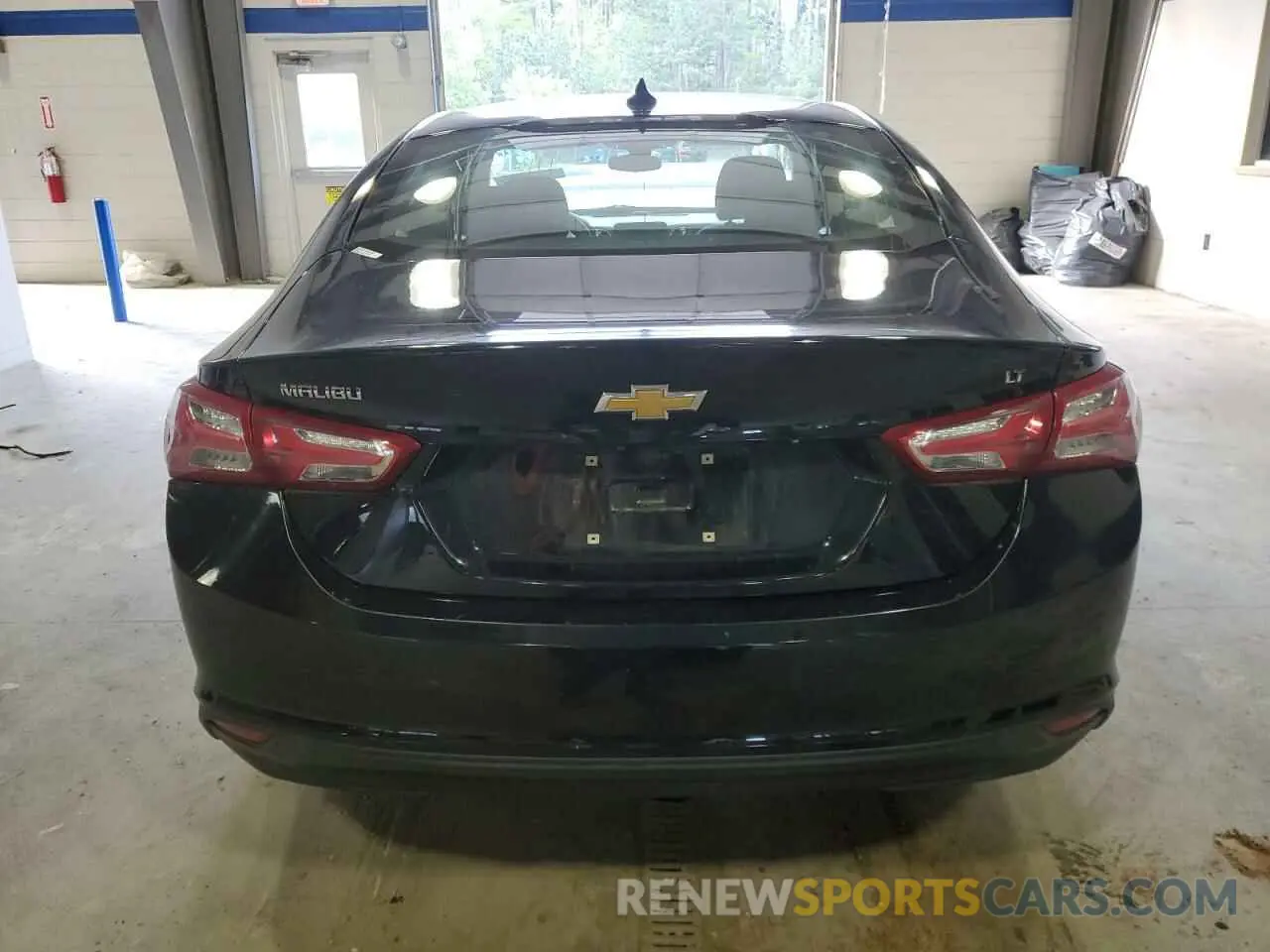 6 Photograph of a damaged car 1G1ZD5ST4LF053410 CHEVROLET MALIBU 2020