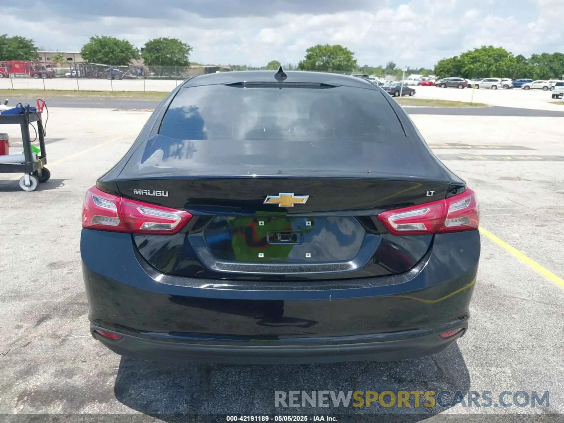 16 Photograph of a damaged car 1G1ZD5ST4LF057375 CHEVROLET MALIBU 2020