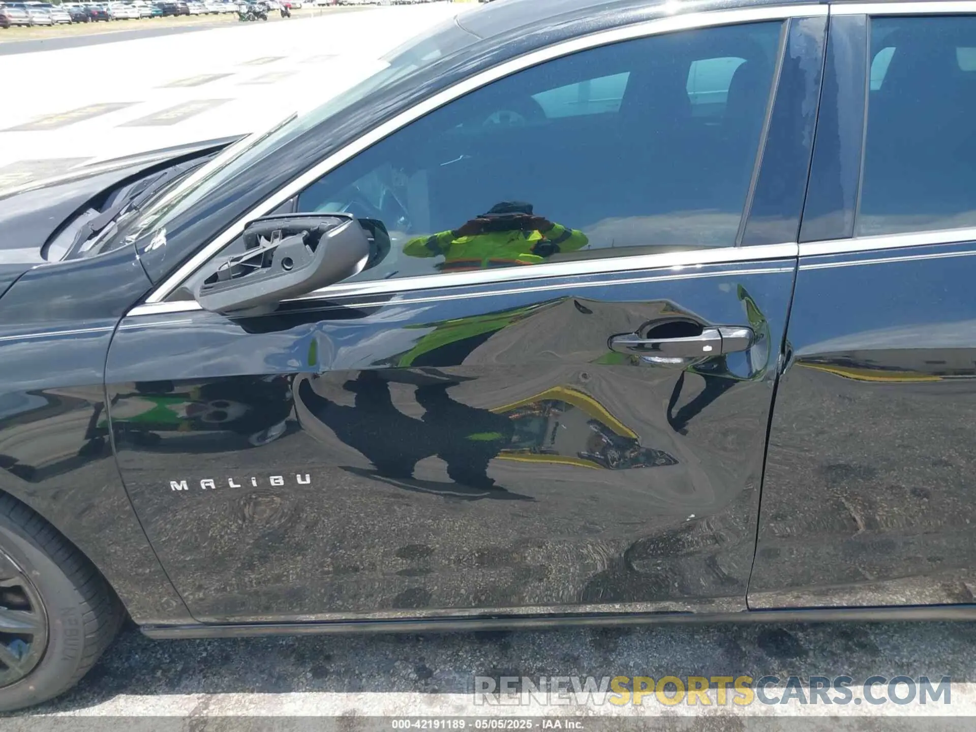 6 Photograph of a damaged car 1G1ZD5ST4LF057375 CHEVROLET MALIBU 2020