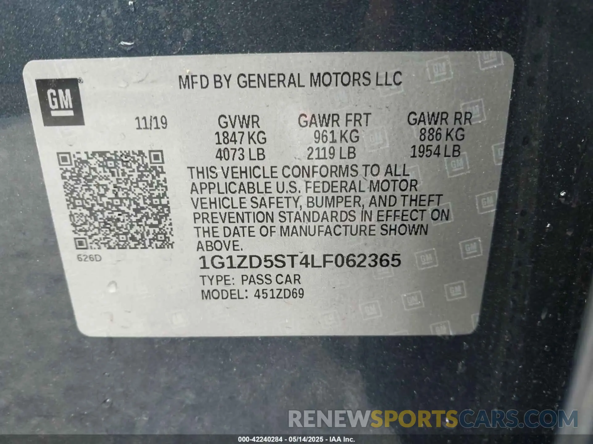 9 Photograph of a damaged car 1G1ZD5ST4LF062365 CHEVROLET MALIBU 2020