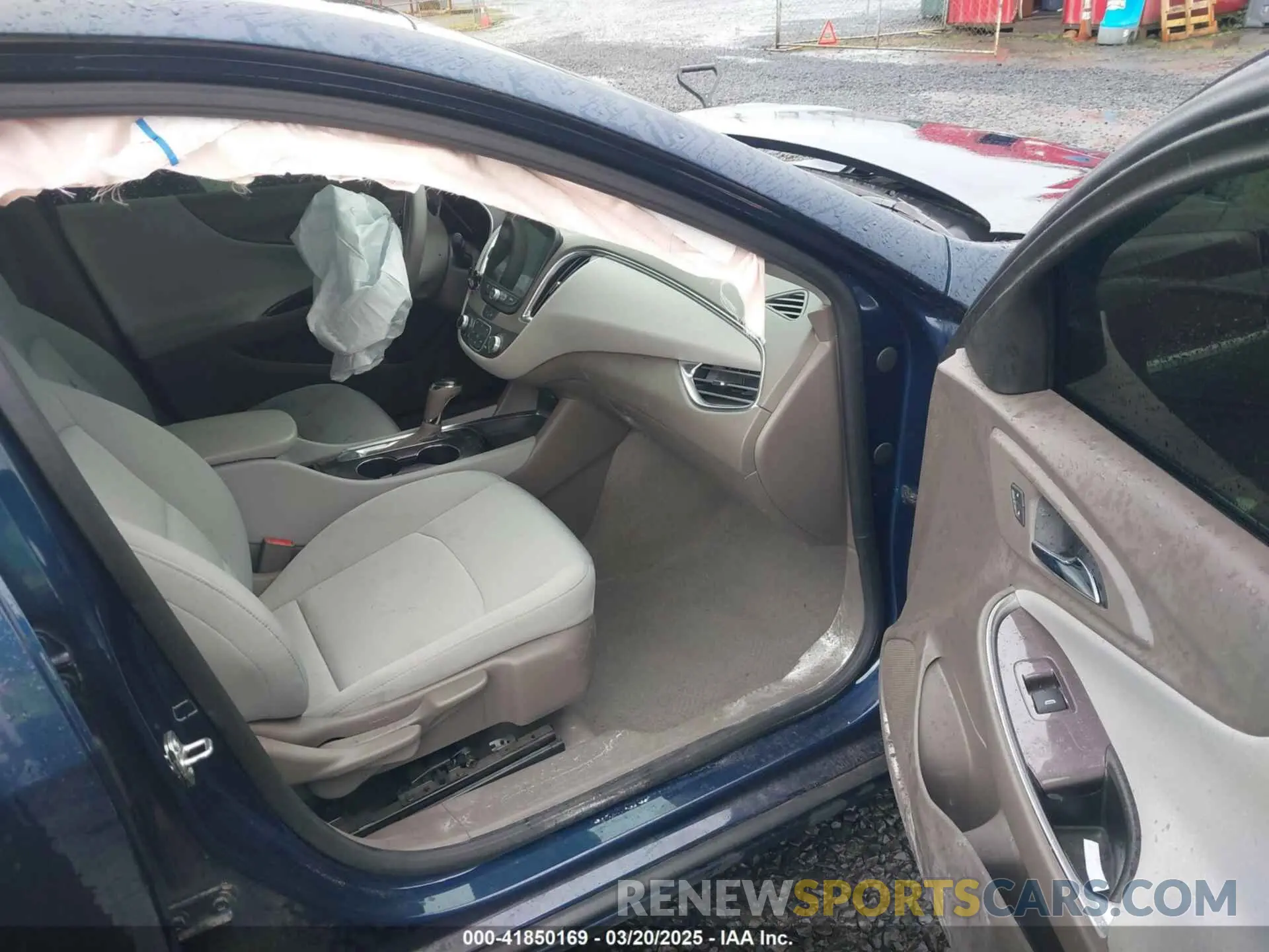 5 Photograph of a damaged car 1G1ZD5ST4LF079425 CHEVROLET MALIBU 2020