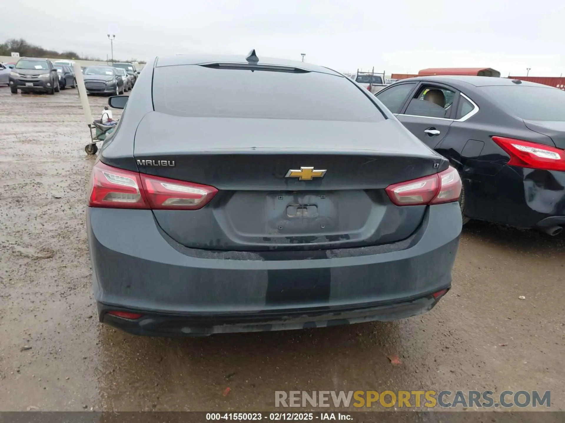 17 Photograph of a damaged car 1G1ZD5ST4LF091476 CHEVROLET MALIBU 2020