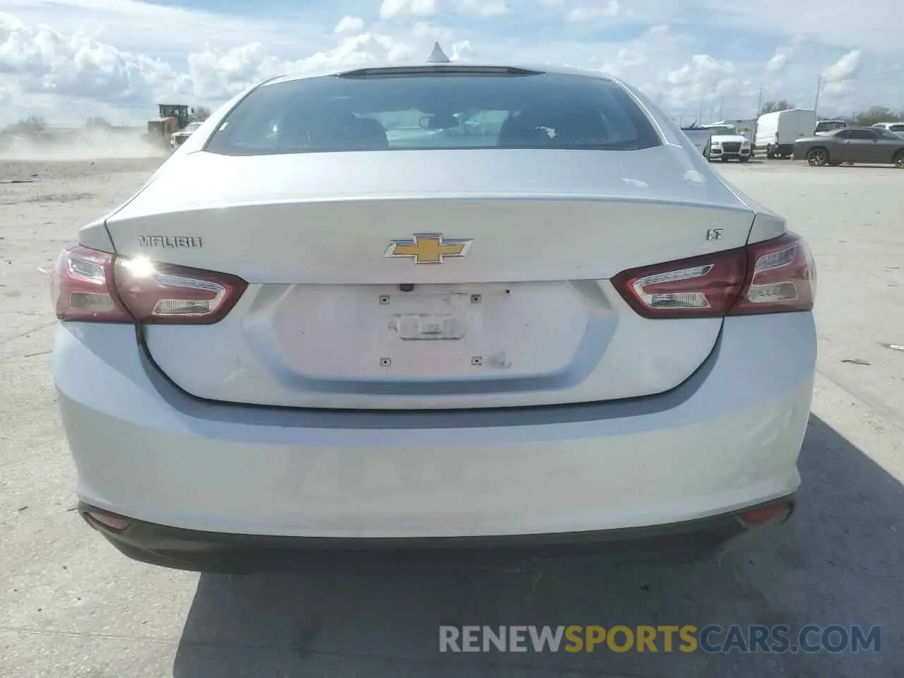 6 Photograph of a damaged car 1G1ZD5ST4LF091820 CHEVROLET MALIBU 2020