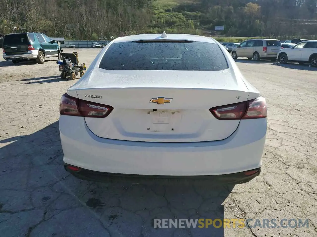 6 Photograph of a damaged car 1G1ZD5ST4LF103626 CHEVROLET MALIBU 2020
