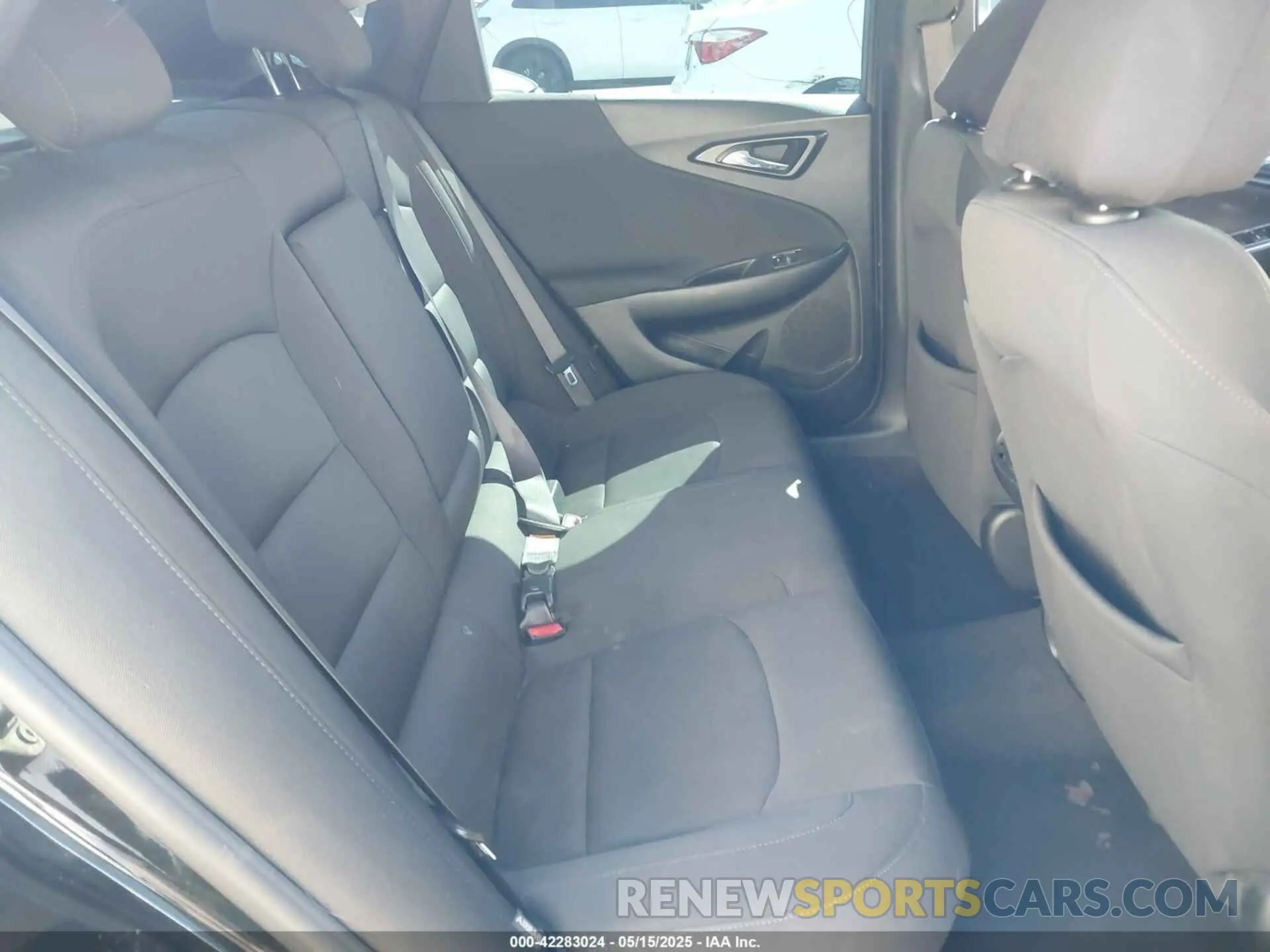 8 Photograph of a damaged car 1G1ZD5ST4LF103979 CHEVROLET MALIBU 2020