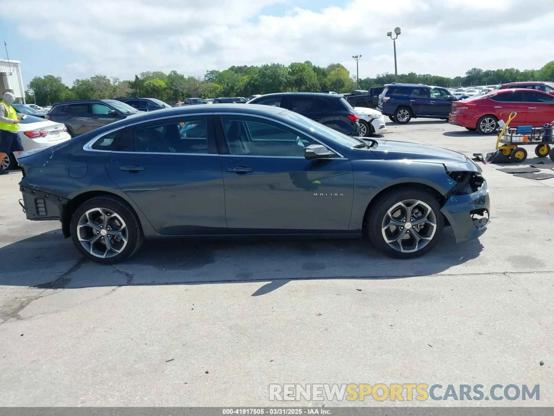 13 Photograph of a damaged car 1G1ZD5ST4LF106218 CHEVROLET MALIBU 2020