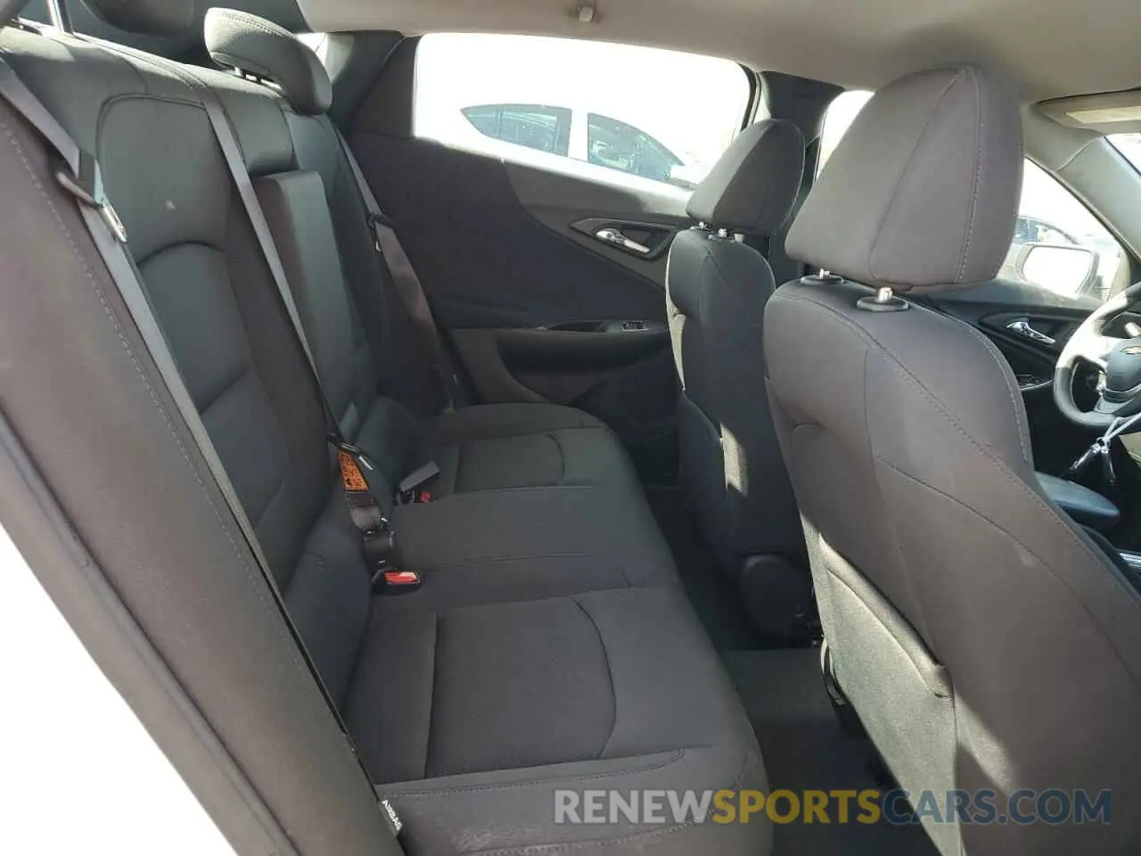 10 Photograph of a damaged car 1G1ZD5ST4LF132107 CHEVROLET MALIBU 2020