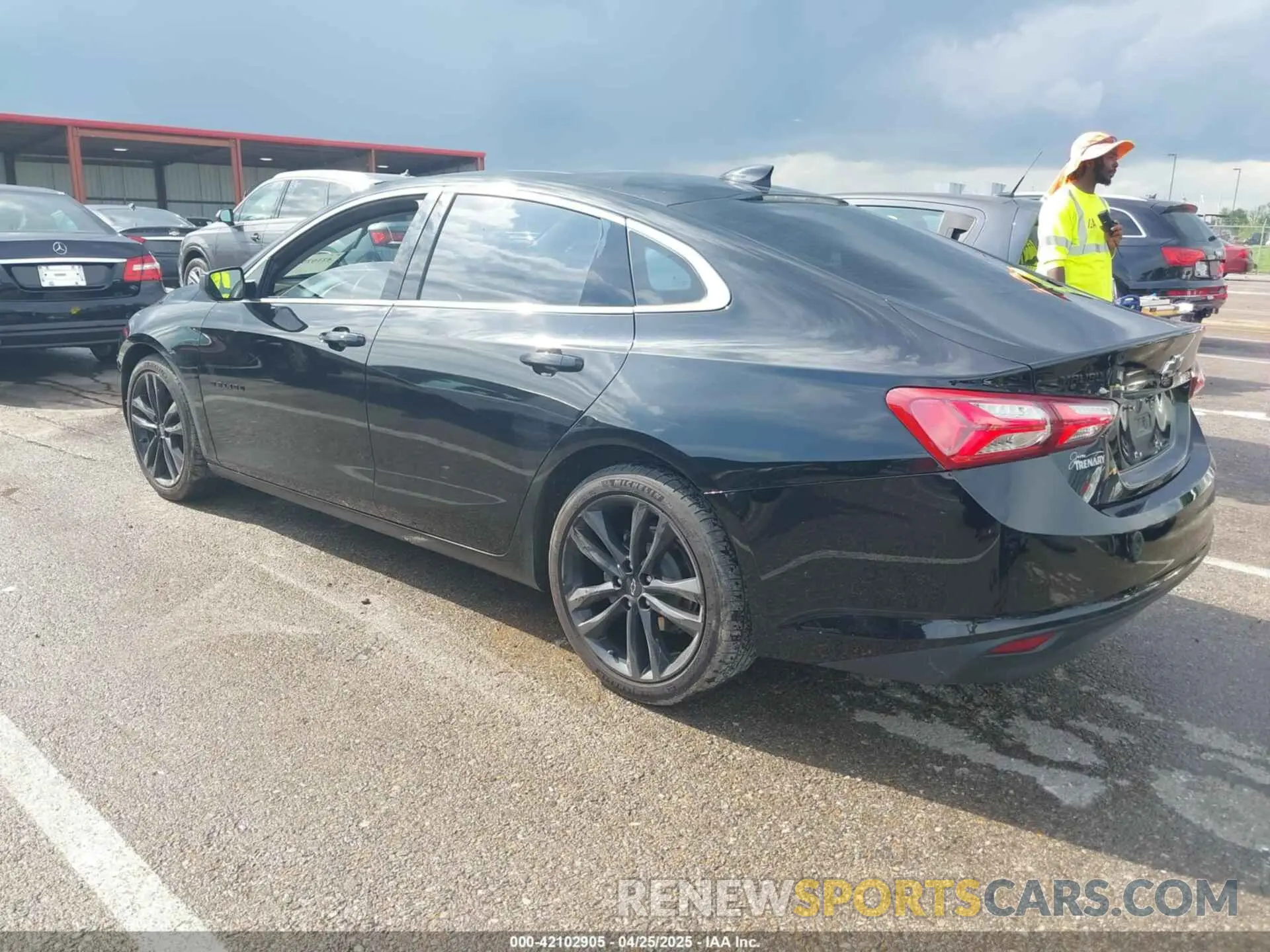 3 Photograph of a damaged car 1G1ZD5ST4LF135864 CHEVROLET MALIBU 2020