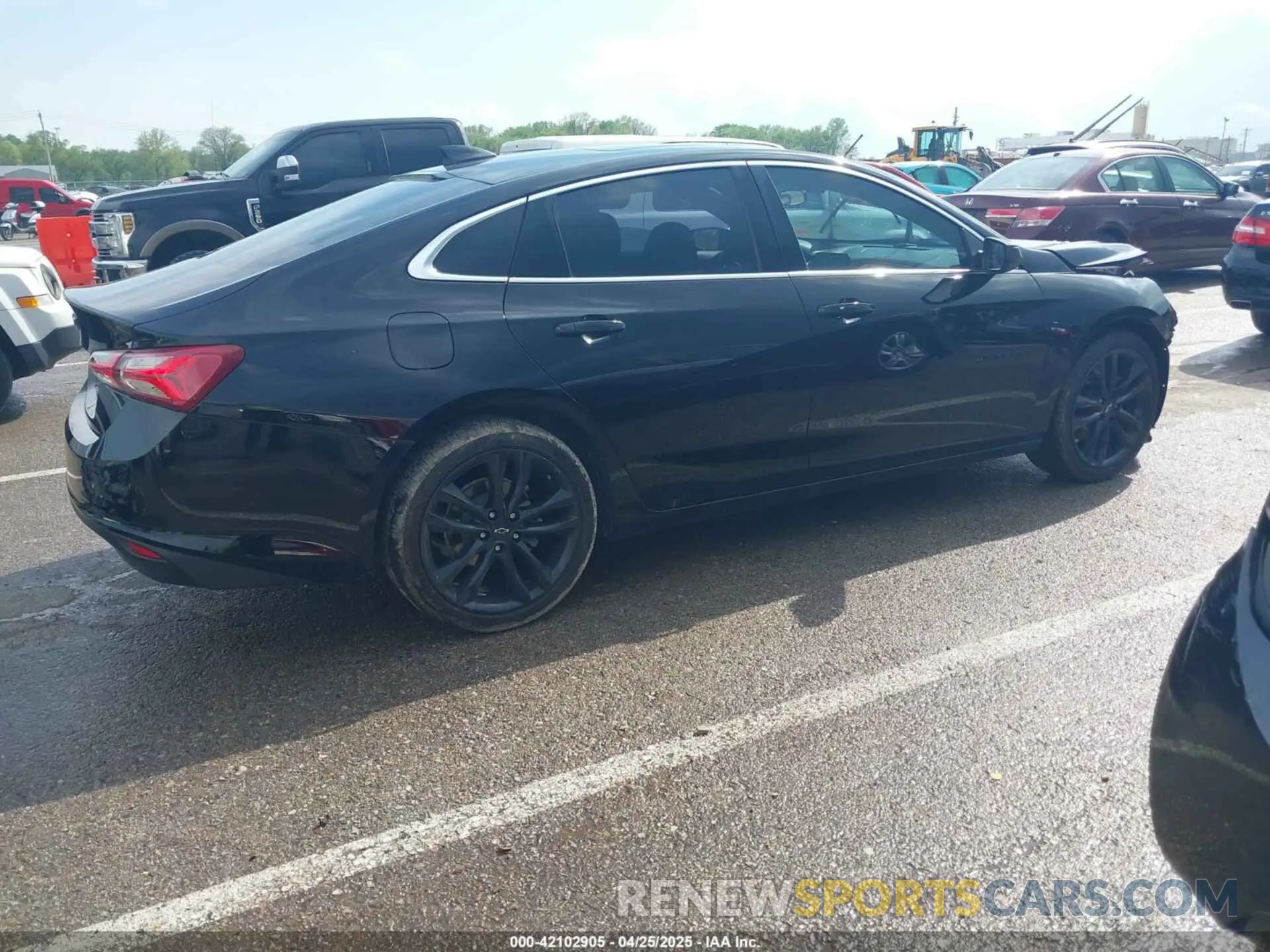 4 Photograph of a damaged car 1G1ZD5ST4LF135864 CHEVROLET MALIBU 2020