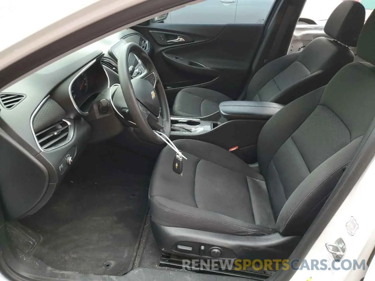 7 Photograph of a damaged car 1G1ZD5ST5LF001252 CHEVROLET MALIBU 2020