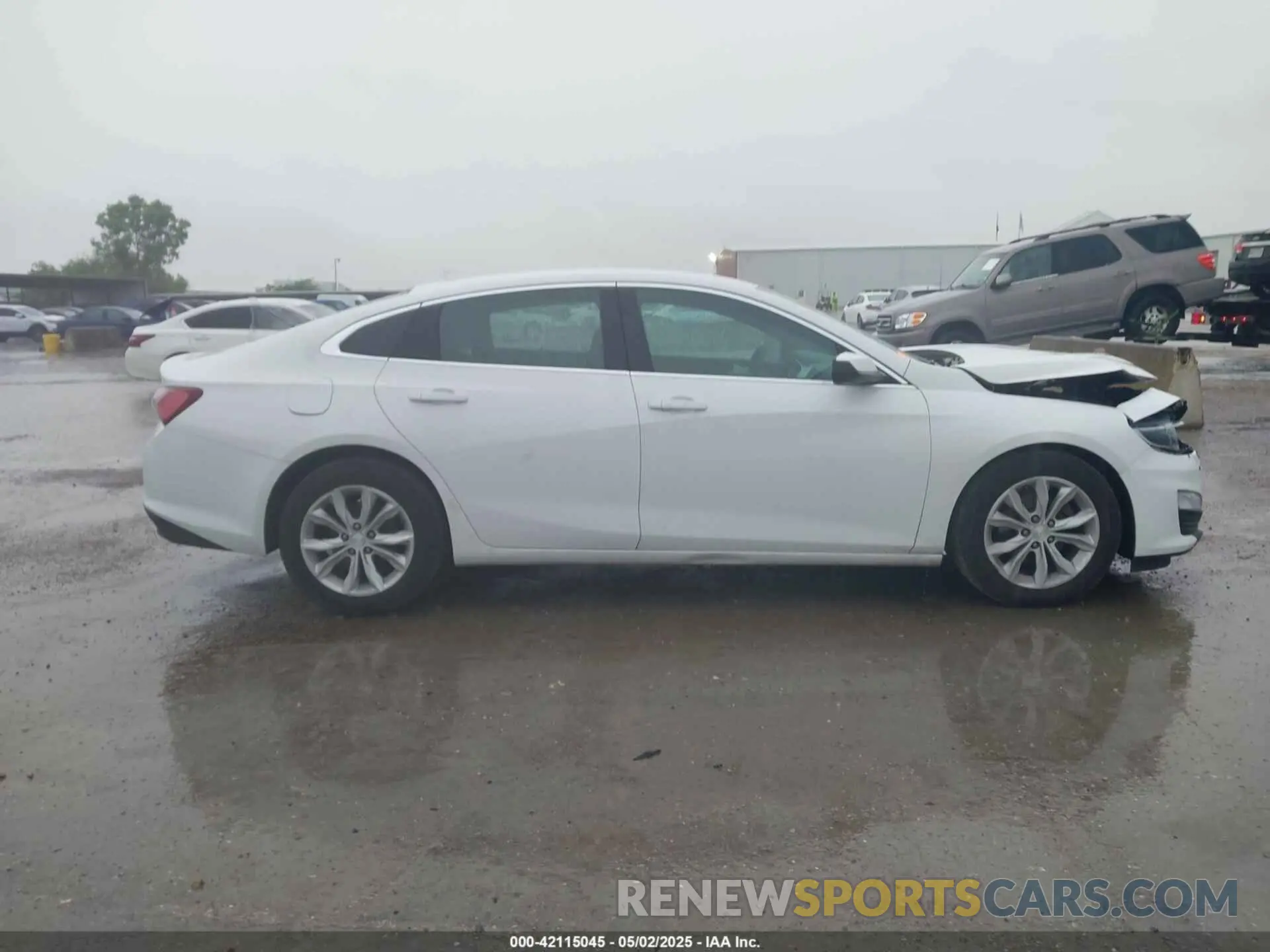 13 Photograph of a damaged car 1G1ZD5ST5LF006869 CHEVROLET MALIBU 2020