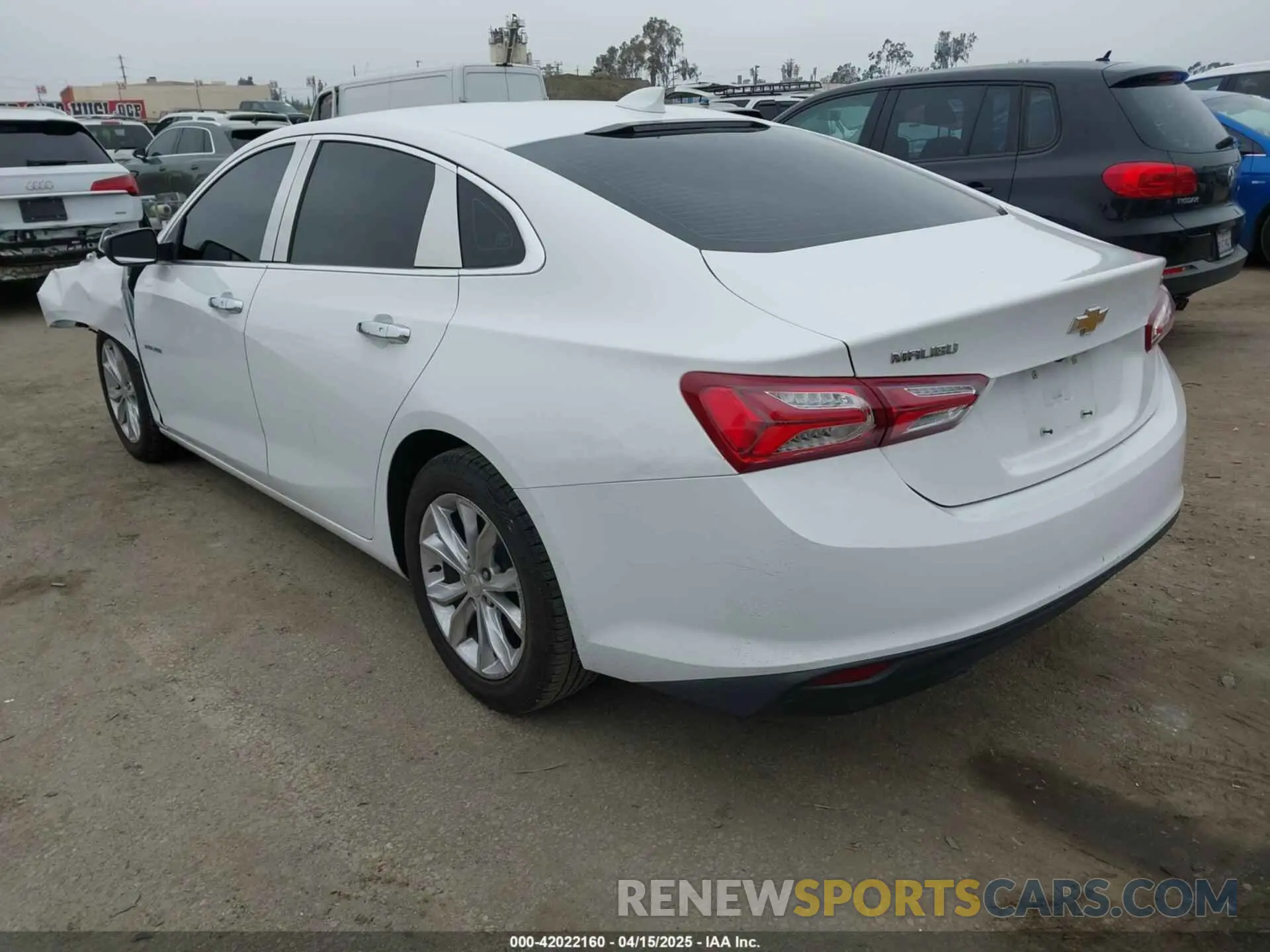 3 Photograph of a damaged car 1G1ZD5ST5LF042786 CHEVROLET MALIBU 2020