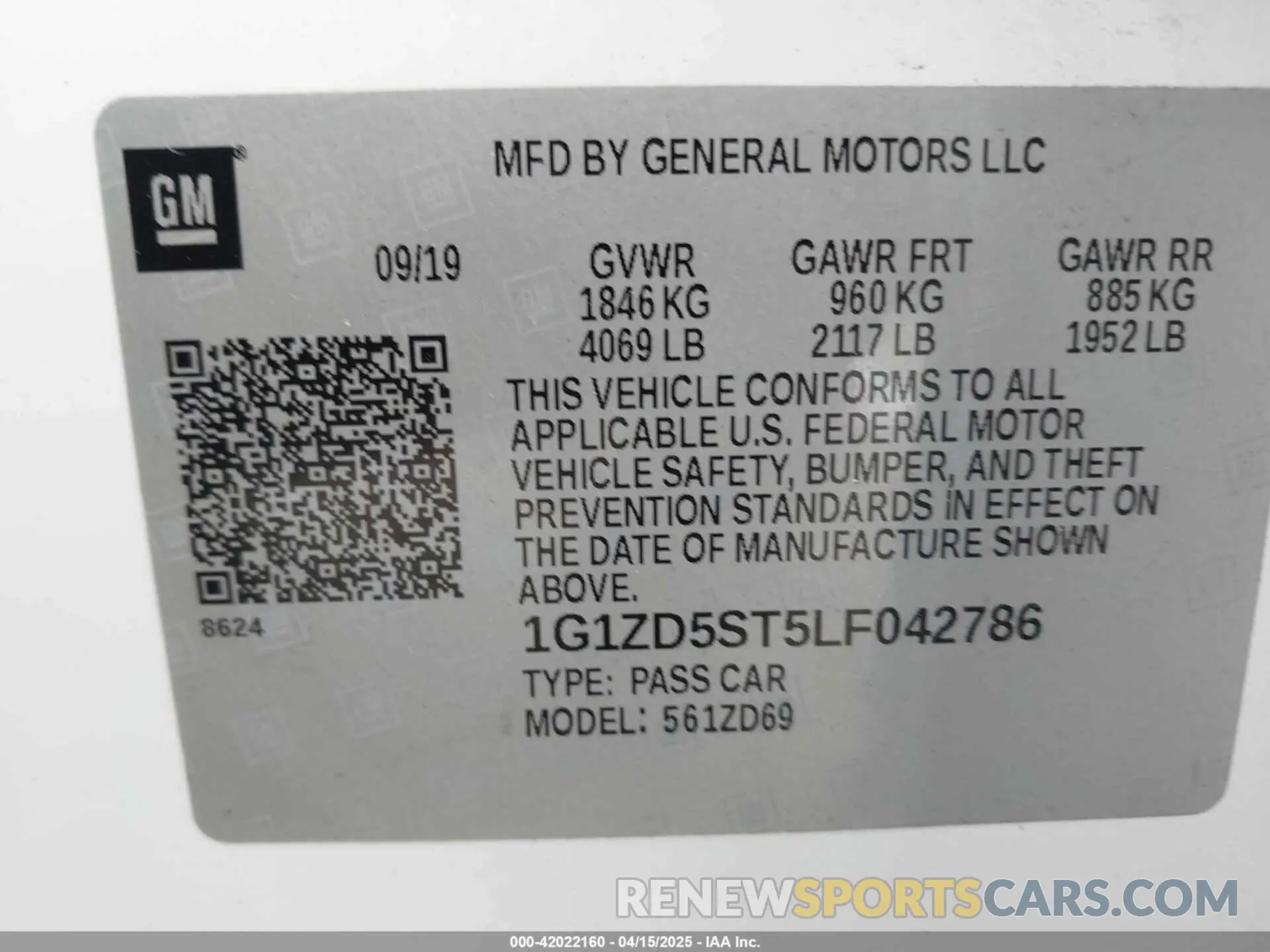 9 Photograph of a damaged car 1G1ZD5ST5LF042786 CHEVROLET MALIBU 2020