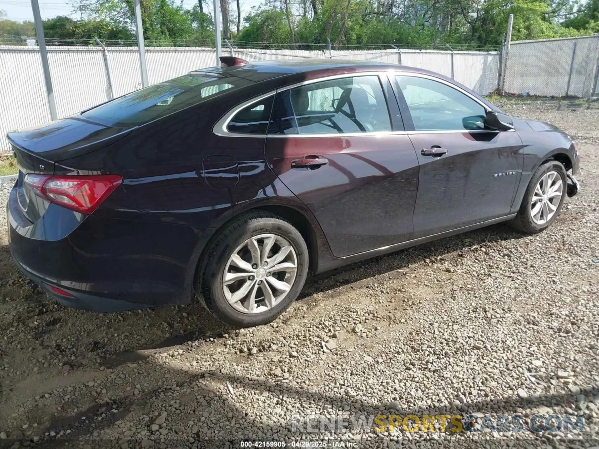 4 Photograph of a damaged car 1G1ZD5ST5LF043923 CHEVROLET MALIBU 2020