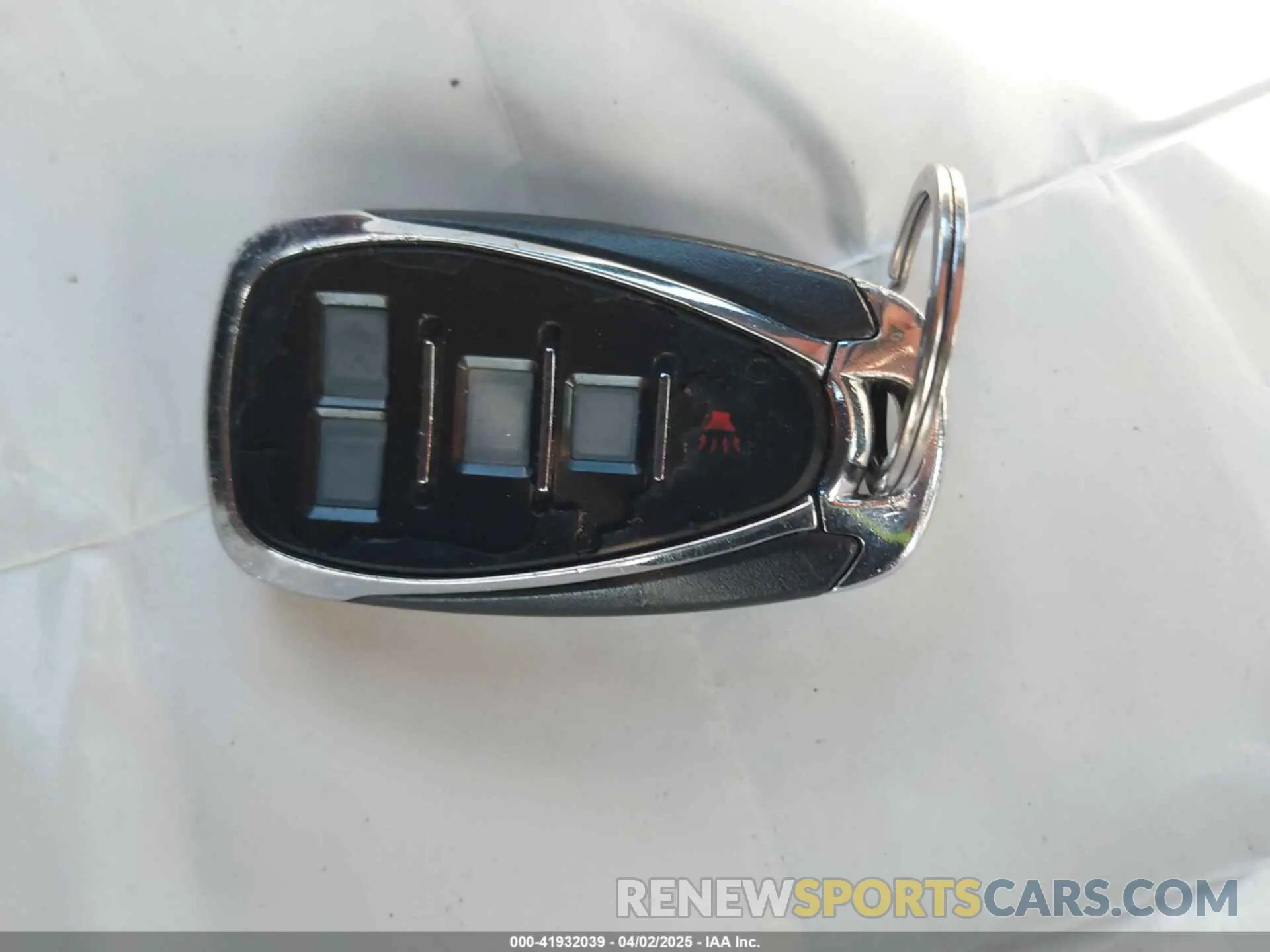 11 Photograph of a damaged car 1G1ZD5ST5LF051844 CHEVROLET MALIBU 2020