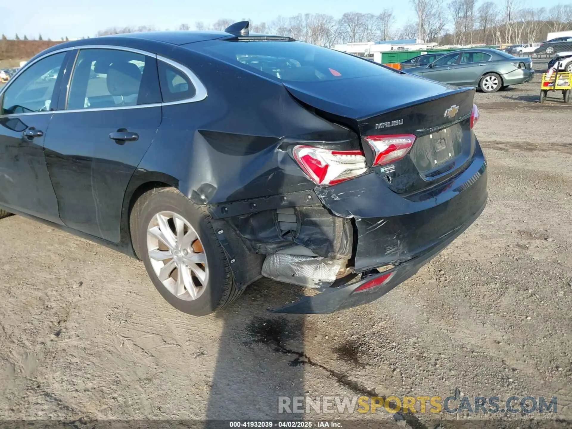 17 Photograph of a damaged car 1G1ZD5ST5LF051844 CHEVROLET MALIBU 2020