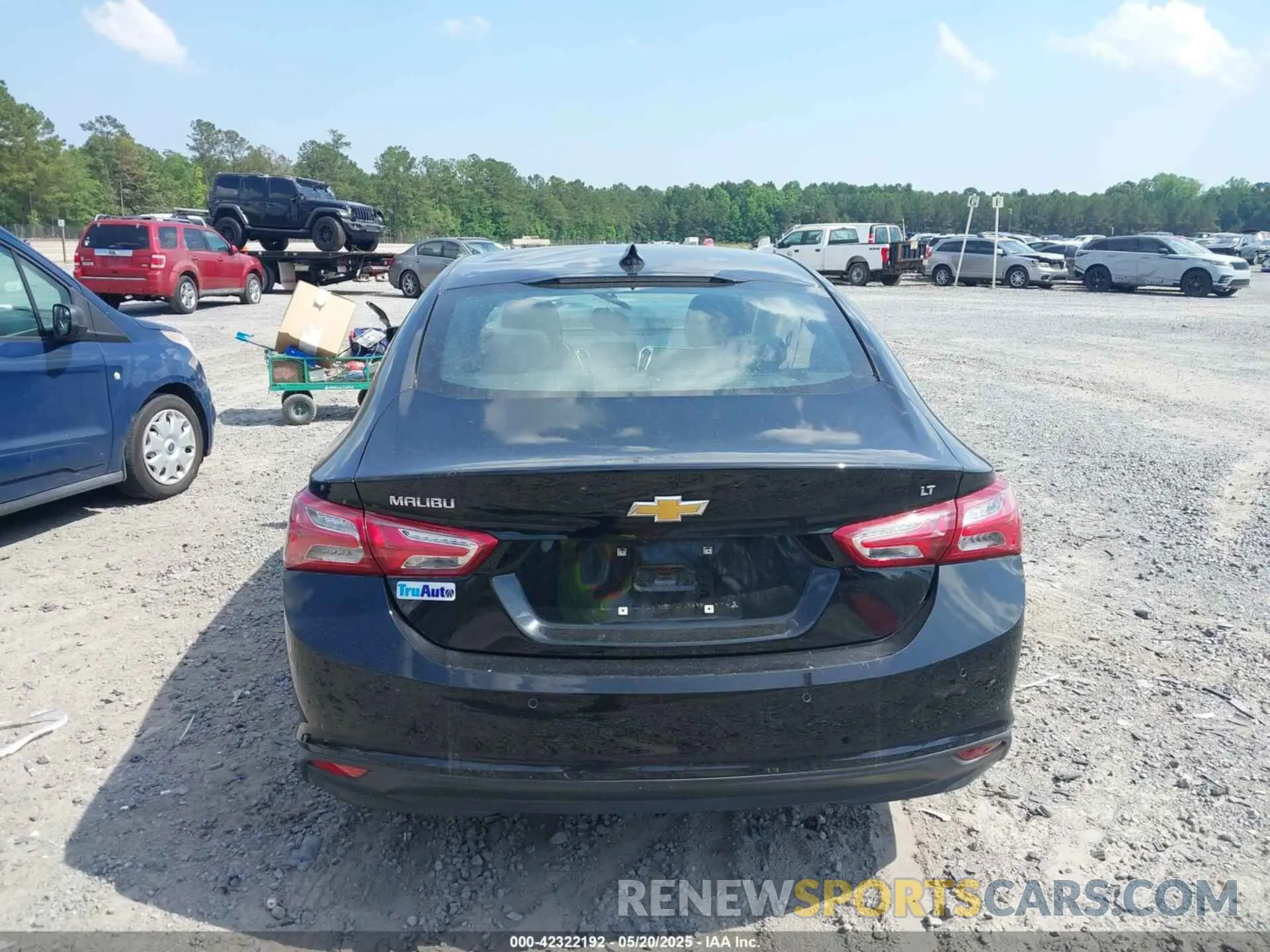 17 Photograph of a damaged car 1G1ZD5ST5LF055814 CHEVROLET MALIBU 2020