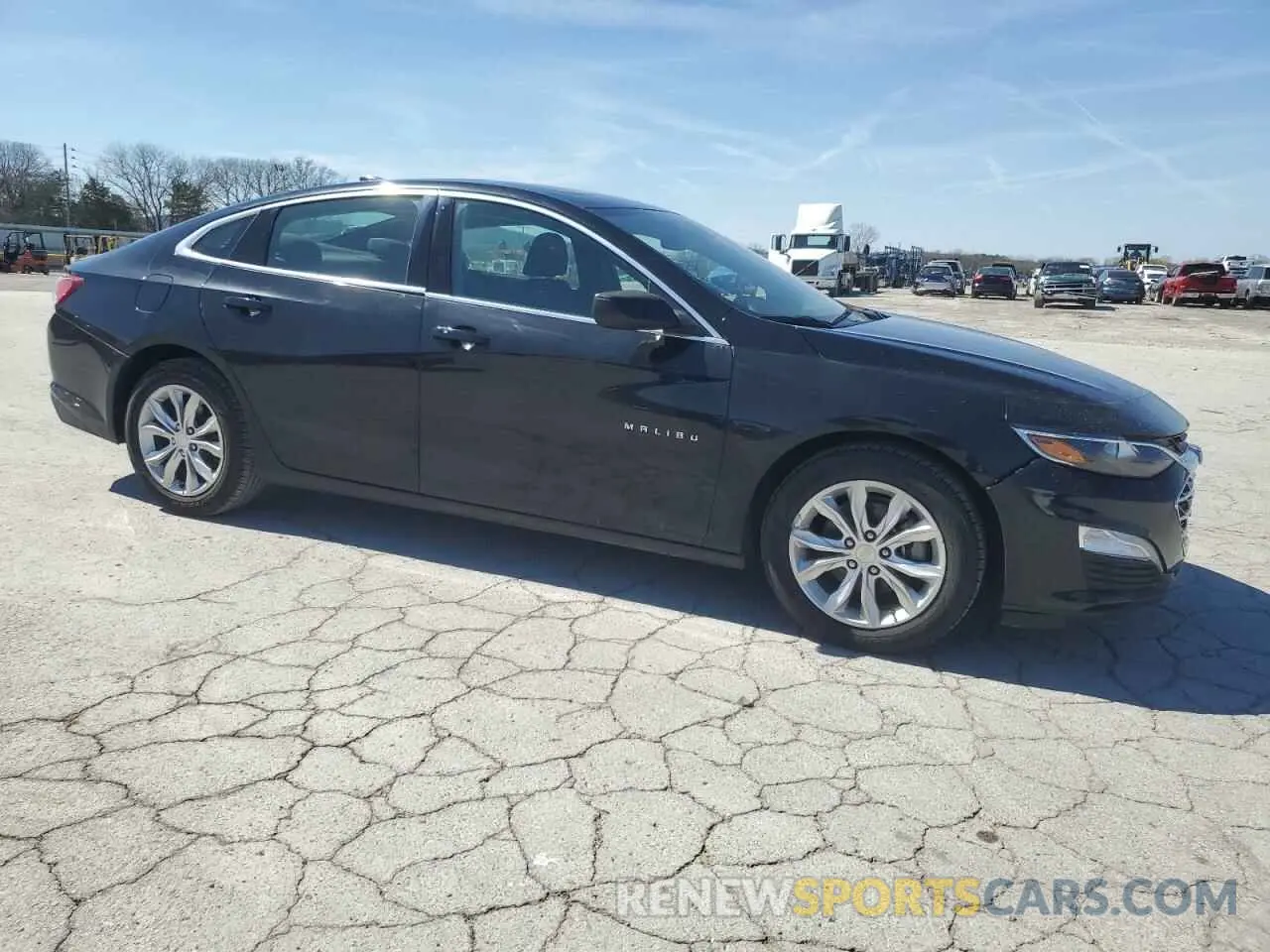 4 Photograph of a damaged car 1G1ZD5ST5LF061371 CHEVROLET MALIBU 2020