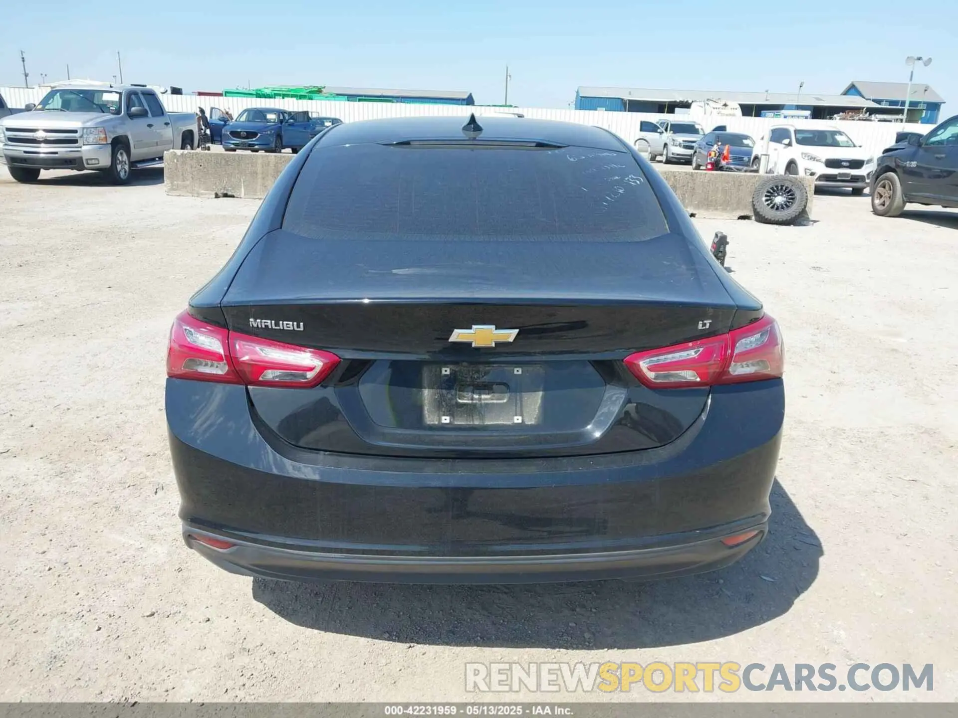 16 Photograph of a damaged car 1G1ZD5ST5LF061502 CHEVROLET MALIBU 2020
