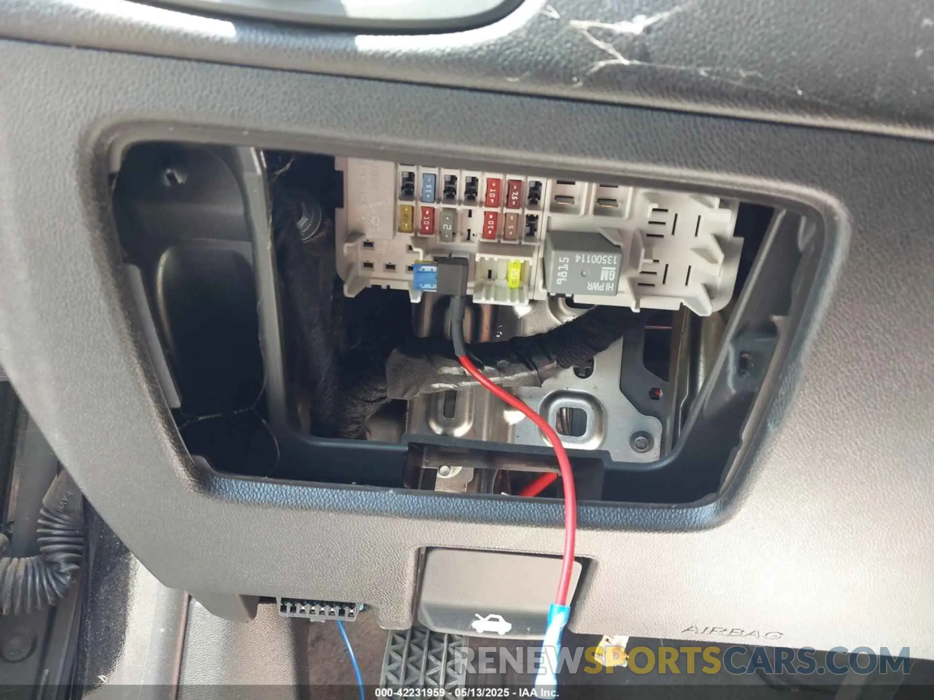 18 Photograph of a damaged car 1G1ZD5ST5LF061502 CHEVROLET MALIBU 2020