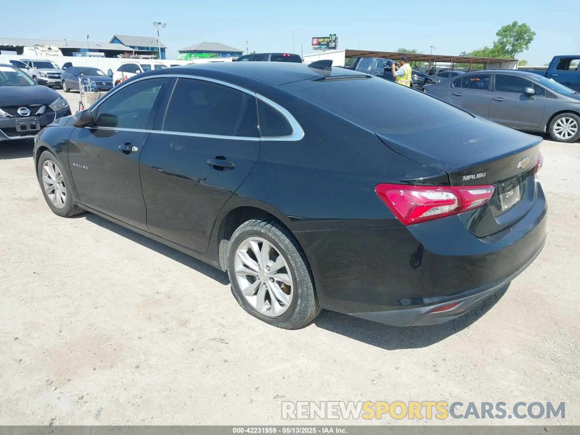 3 Photograph of a damaged car 1G1ZD5ST5LF061502 CHEVROLET MALIBU 2020