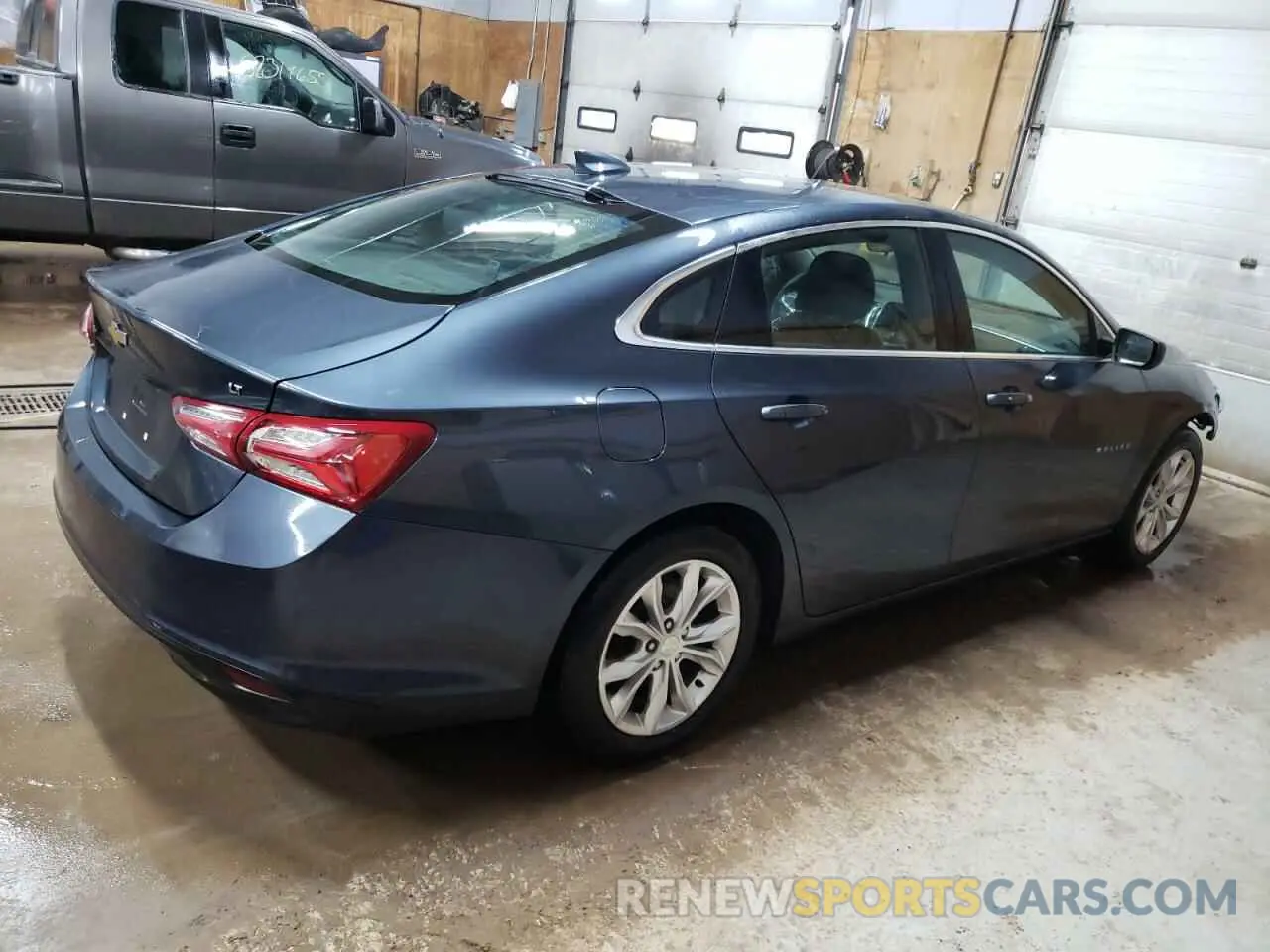 3 Photograph of a damaged car 1G1ZD5ST5LF066036 CHEVROLET MALIBU 2020