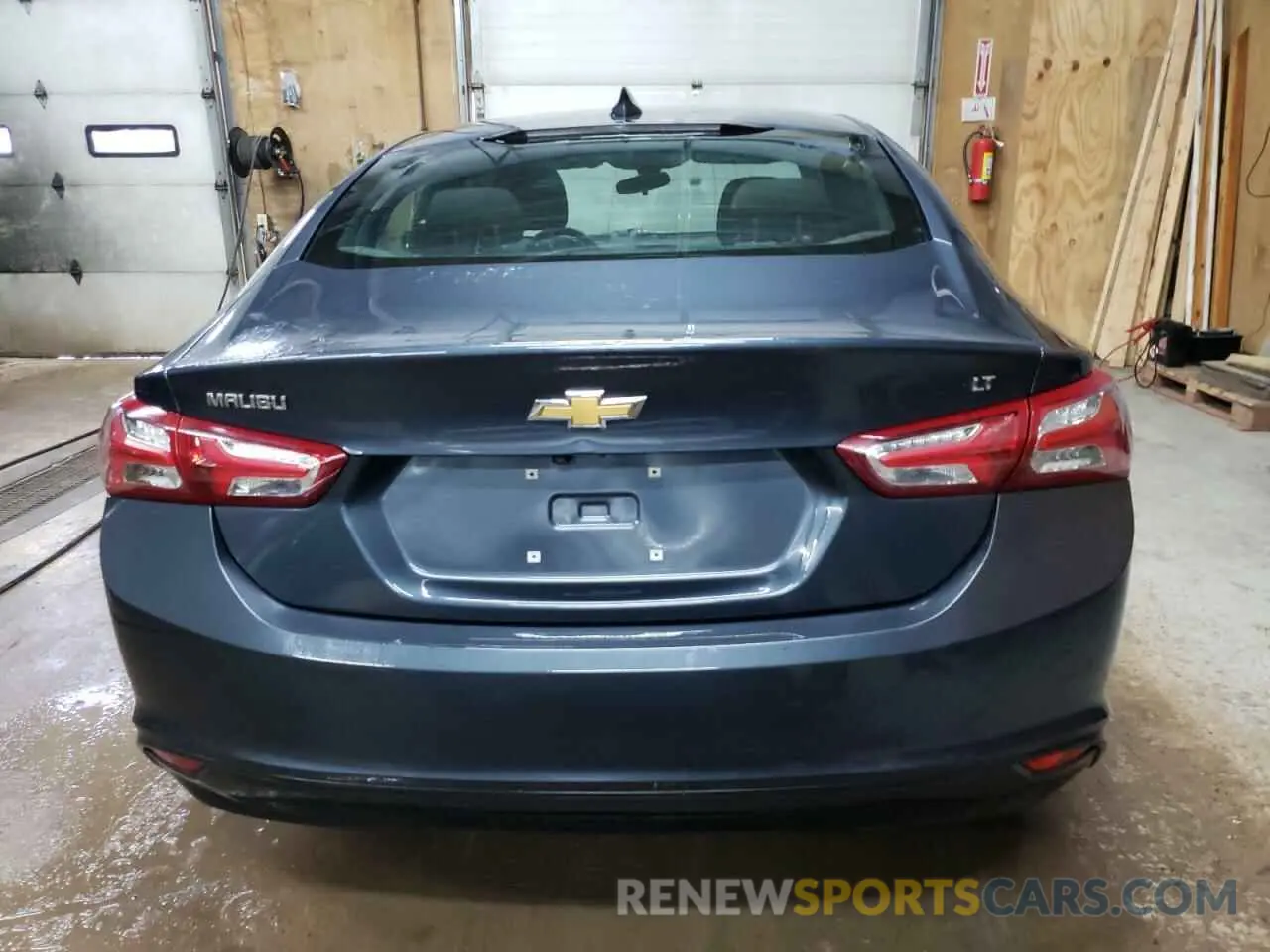 6 Photograph of a damaged car 1G1ZD5ST5LF066036 CHEVROLET MALIBU 2020