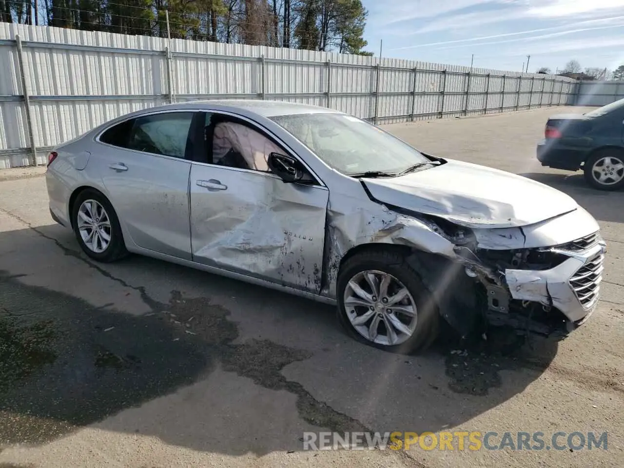 4 Photograph of a damaged car 1G1ZD5ST5LF071978 CHEVROLET MALIBU 2020